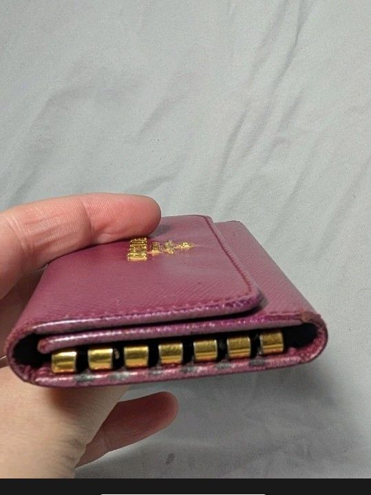 Prada Authentic Prada Metallic Key Wallet Size ONE SIZE - 4 Thumbnail