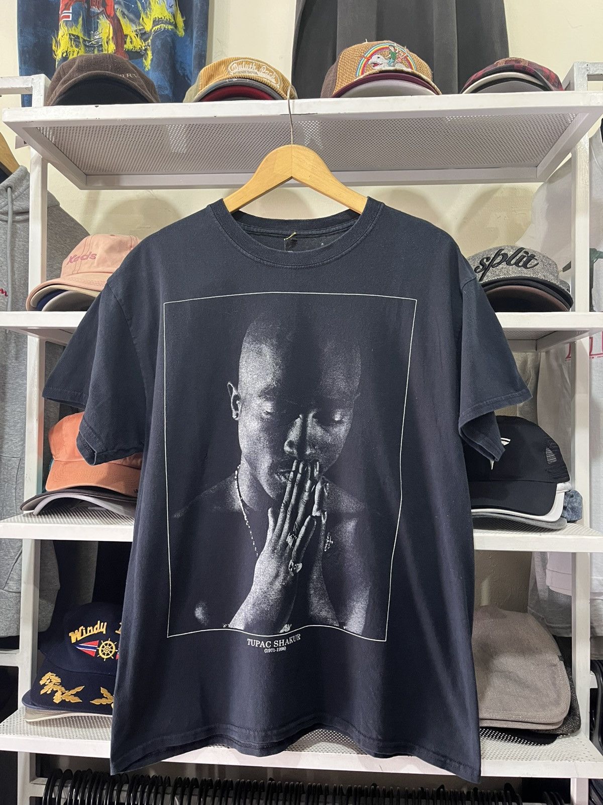 Band Tees TUPAC SHAKUR MEMORIAL T-SHIRT MEN Size US L / EU 52-54 / 3 - 1 Thumbnail
