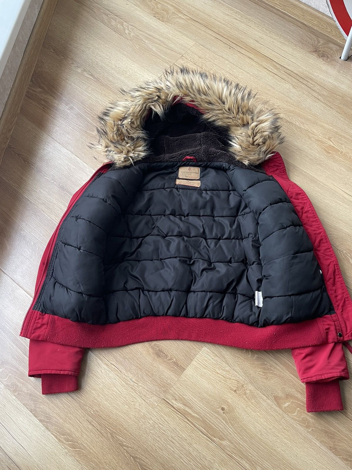 If Six Was Nine Vintage Parajumpers Style Fur Cropped Bomber Jacket LGB Size US S / EU 44-46 / 1 - 13 Thumbnail
