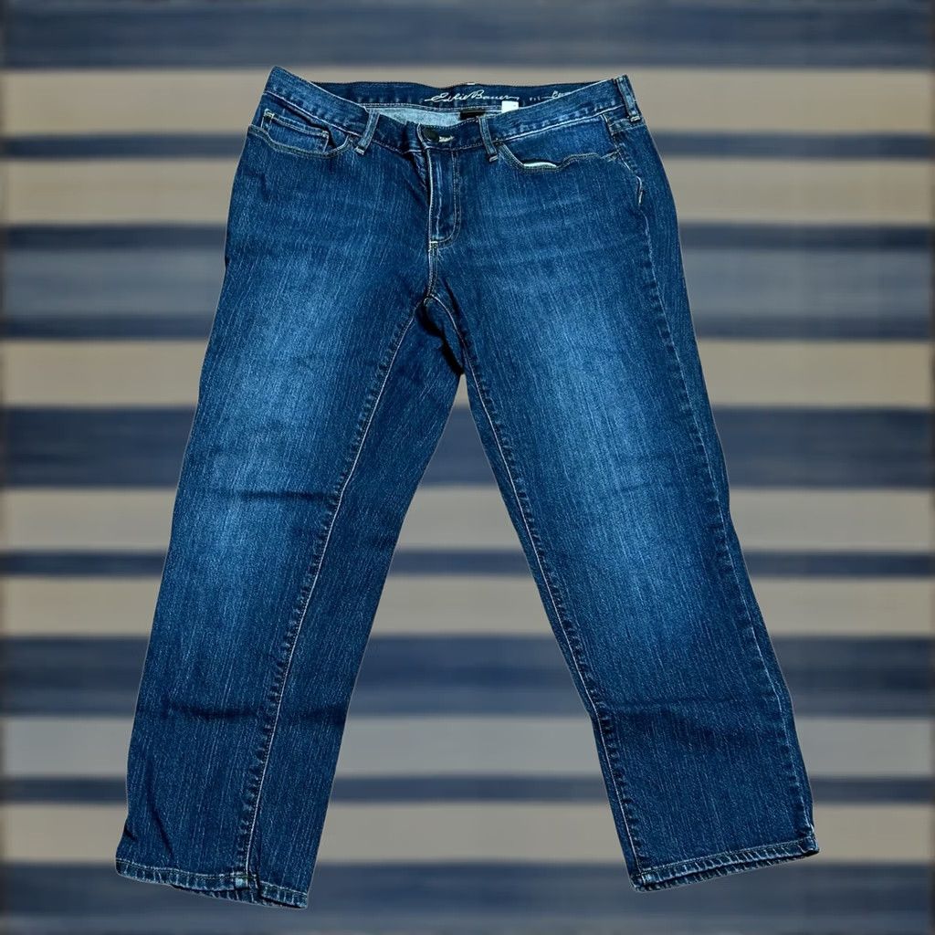 Eddie Bauer Eddie Bauer Jeans Women Sz 8 Blue Denim Curvy Stretch Casual Pants Straight Leg Jeans Regular Color Blue 5-Pocket Design Size 30" / US 8 / IT 44 - 1 Thumbnail
