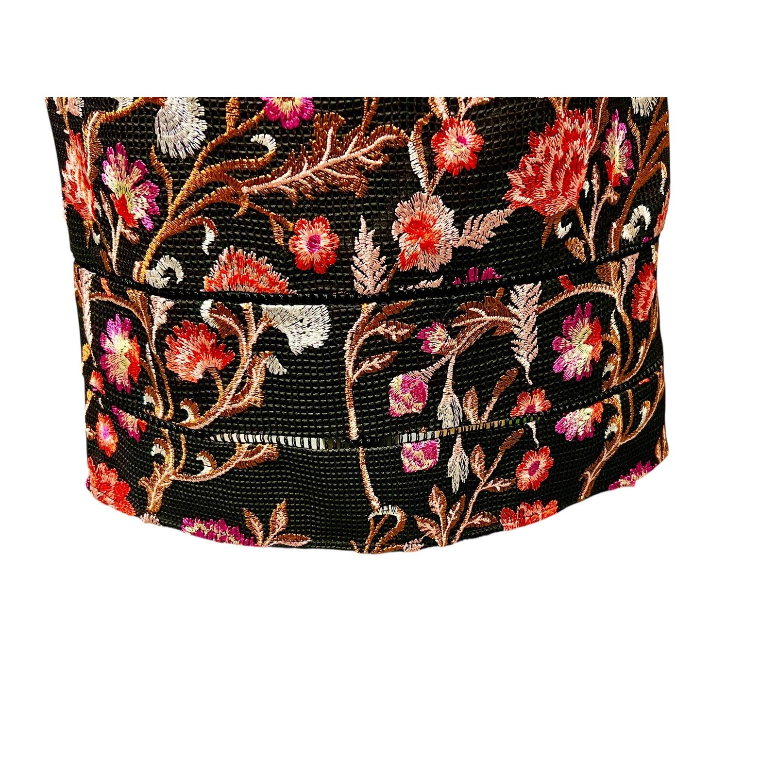 White House Black Market White House Black Market Sheath Dress-Black Embroidered Size S / US 4 / IT 40 - 4 Thumbnail