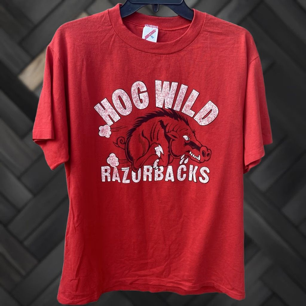 Jerzees VINTAGE Hog Wild Razorbacks Graphic Tee T-Shirt Single Stitch Sleeves Sz XL Red Size US XL / EU 56 / 4 - 1 Thumbnail