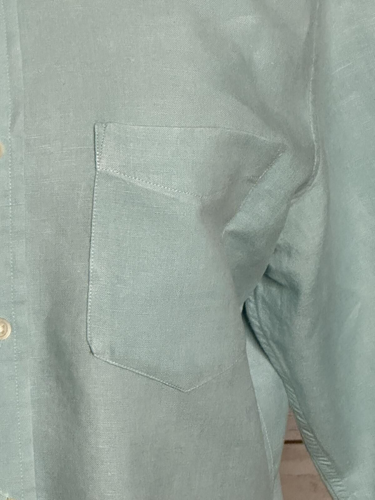 Banana Republic Banana Republic Men's linen-blend button-down shirt Med blue Size US M / EU 48-50 / 2 - 3 Thumbnail