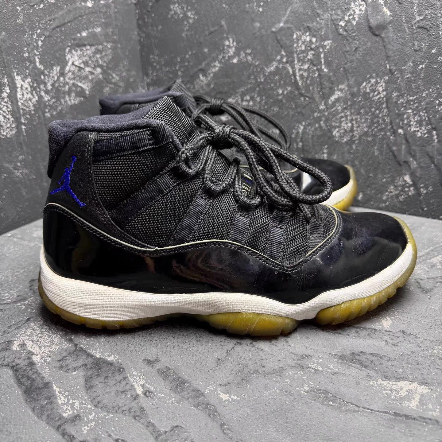 Nike Air Jordan 11 Space Jam Q10 Size US 8 / EU 41 - 5 Thumbnail
