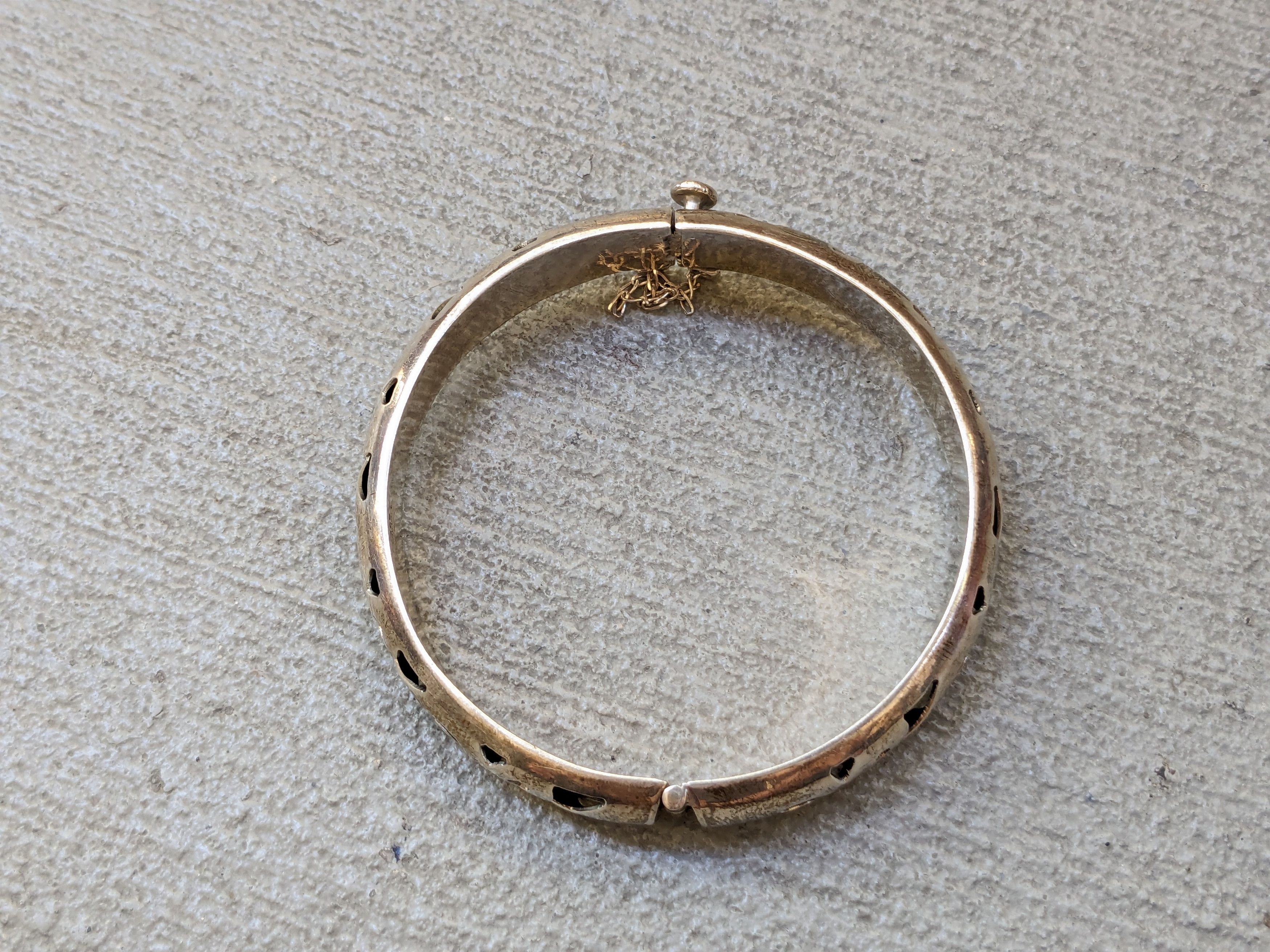 Jewelry Vintage Sterling Silver Bracelet Bangle Hinge Clamper Mexico Size ONE SIZE - 11 Thumbnail