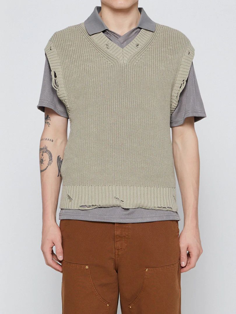 Han Kjobenhavn $395 - Distressed Knit Vest - Off White Size US XL / EU 56 / 4 - 5 Thumbnail