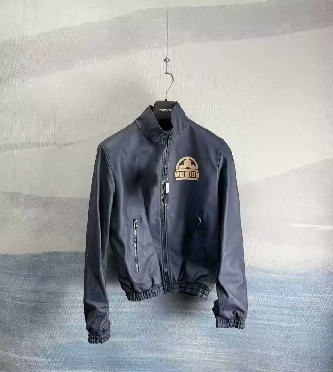 Louis Vuitton Louis Vuitton Logo Leather Jacket in Dark Blue Size US L / EU 52-54 / 3 - 1 Thumbnail