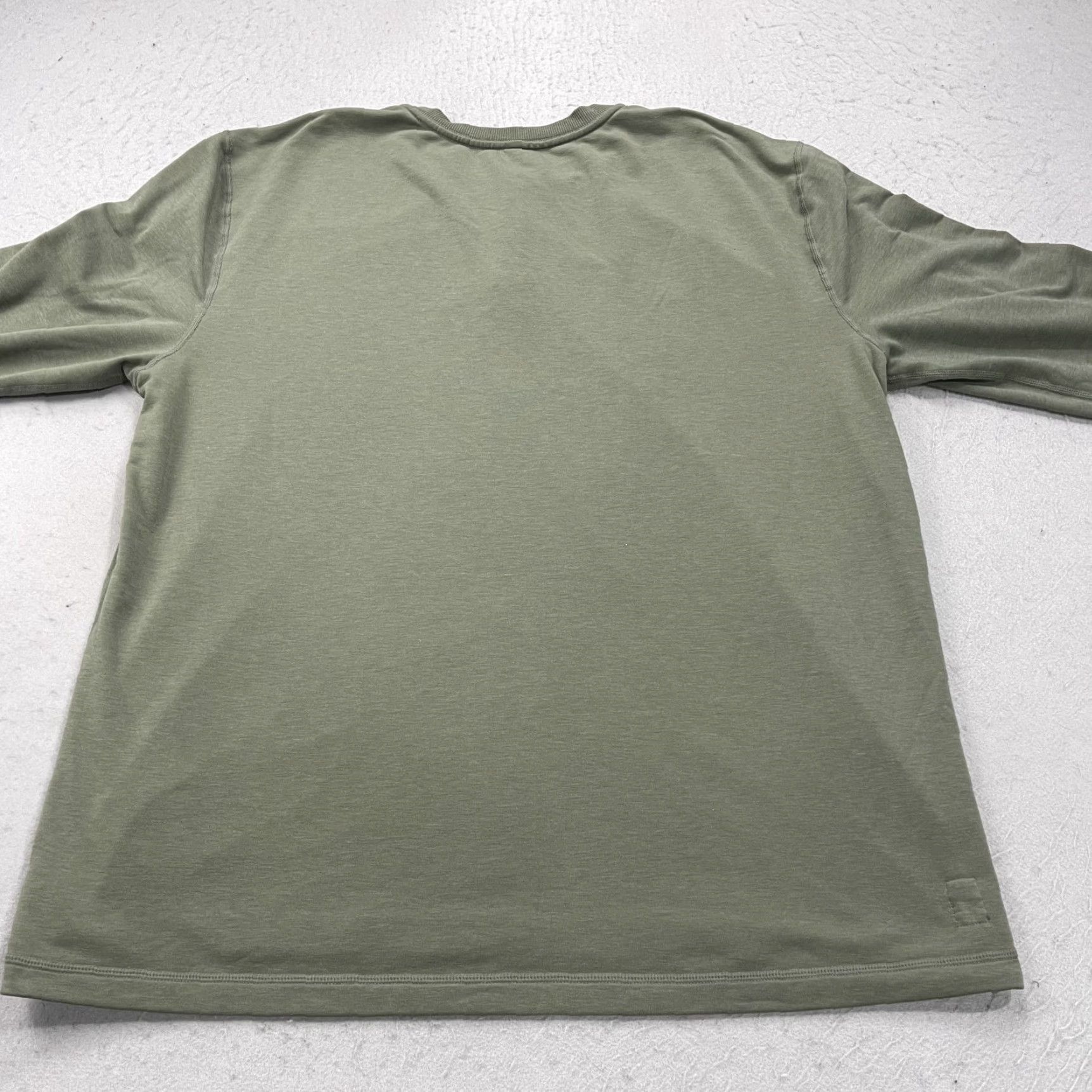 Vuori Vuori Shirt Mens 2XL Green Henley Long Sleeve Button Casual Pullover Solid Size US XXL / EU 58 / 5 - 5 Thumbnail