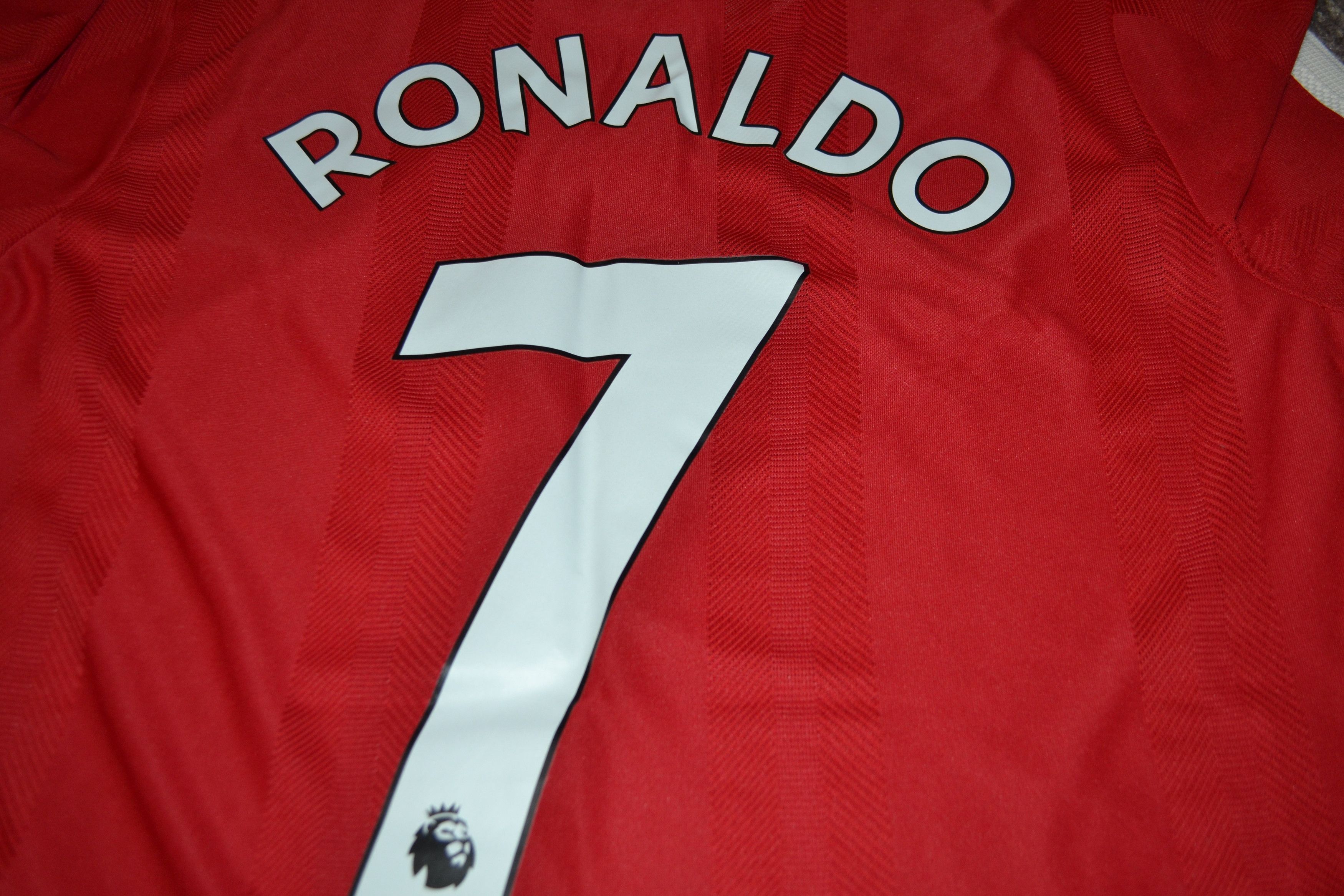 Adidas AUTHENTIC Ronaldo Manchester United Shirt 2021 2022 Jersey Size US M / EU 48-50 / 2 - 8 Thumbnail