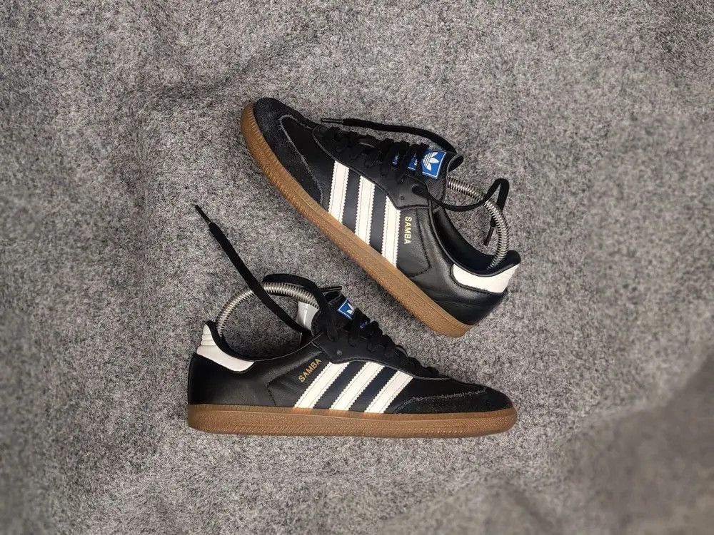 Adidas Samba Classic Logo Leather Sneakers Shoes Y2K in Black, Men's (Size 6)