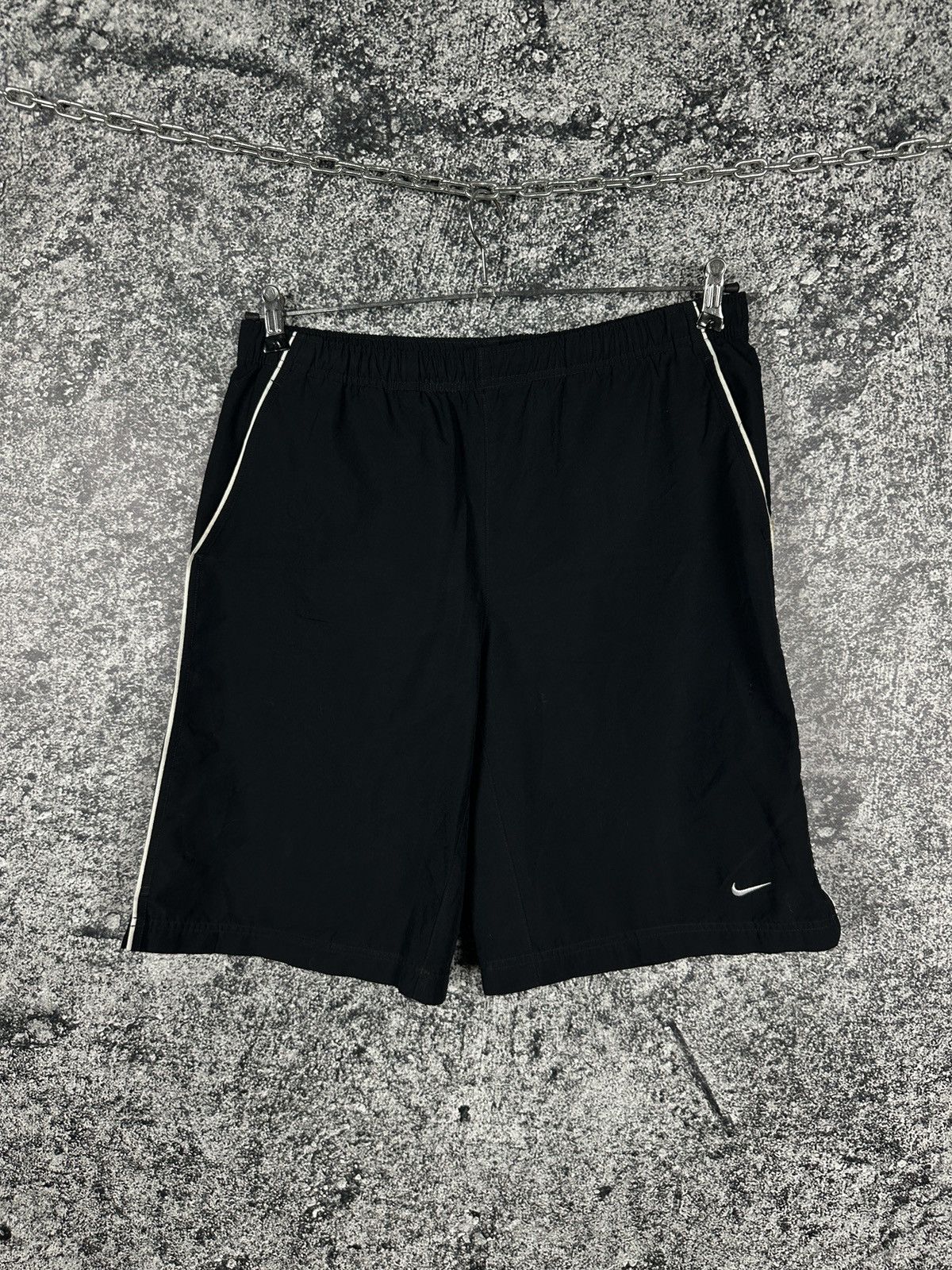 Nike Men’s Nike Vintage Shorts Athletic Retro Swoosh Size M Size US 34 / EU 50 - 1 Thumbnail