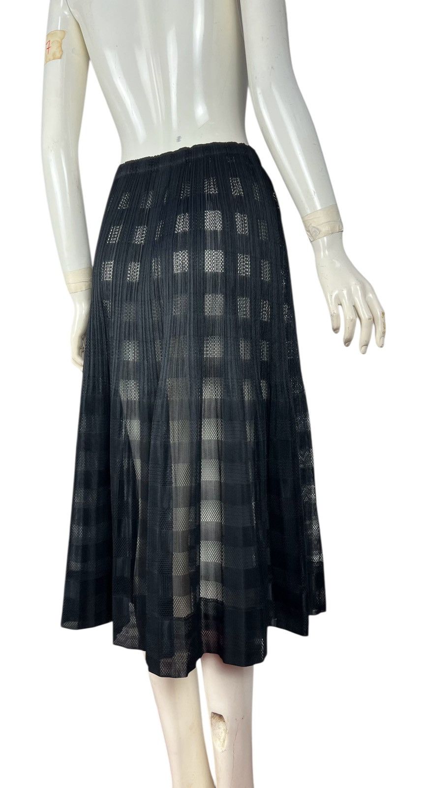 Pleats Please Issey Miyake Issey Miyake Pleats Please Black Grid Midi Skirt Sz 2 Size 28" / US 6 / IT 42 - 4 Thumbnail