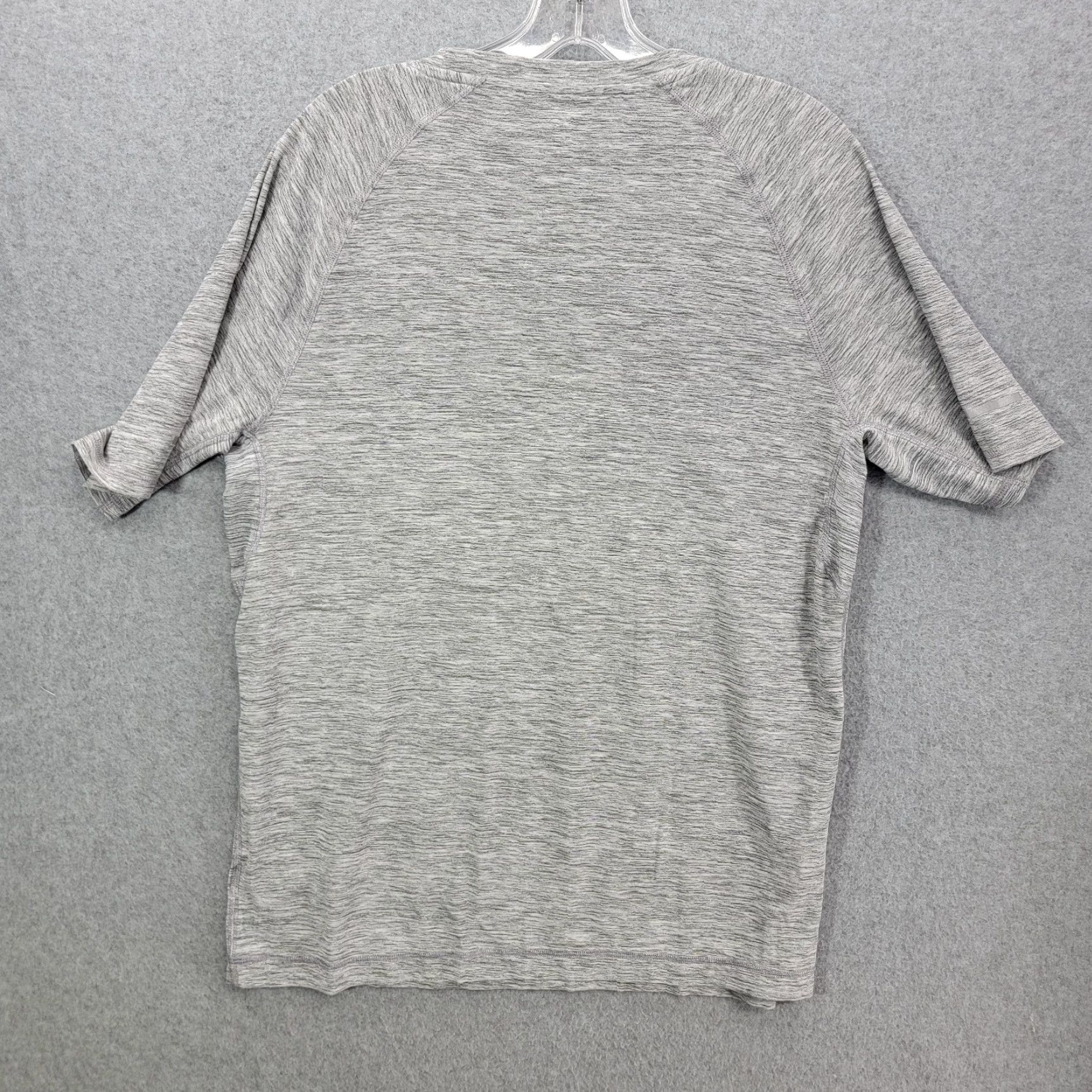 Old Navy Old Navy Active Men's Go Dry Gray Shirt Size medium Size US M / EU 48-50 / 2 - 4 Thumbnail