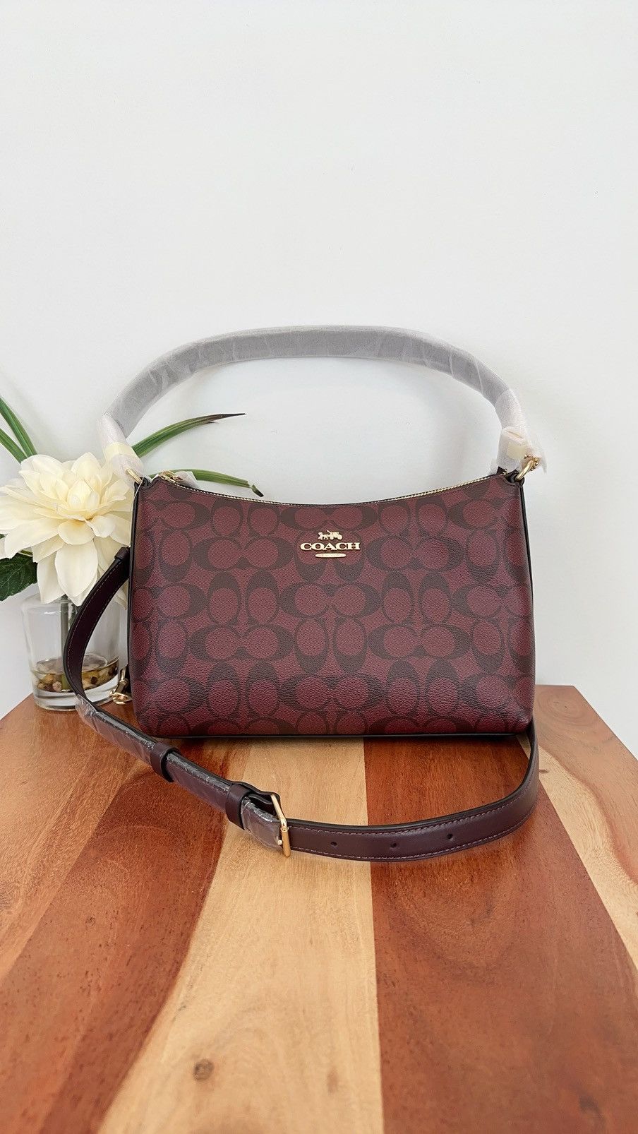 image of NWT Coach Clara Shoulder Bag In Signature Canvas in Ox Blood, Women's