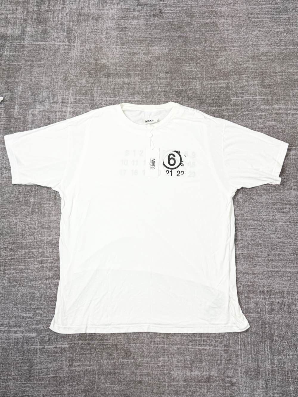 MM6 MM6 Maison Margiela Number Logo T-Shirt Size L Size US L / EU 52-54 / 3 - 1 Thumbnail