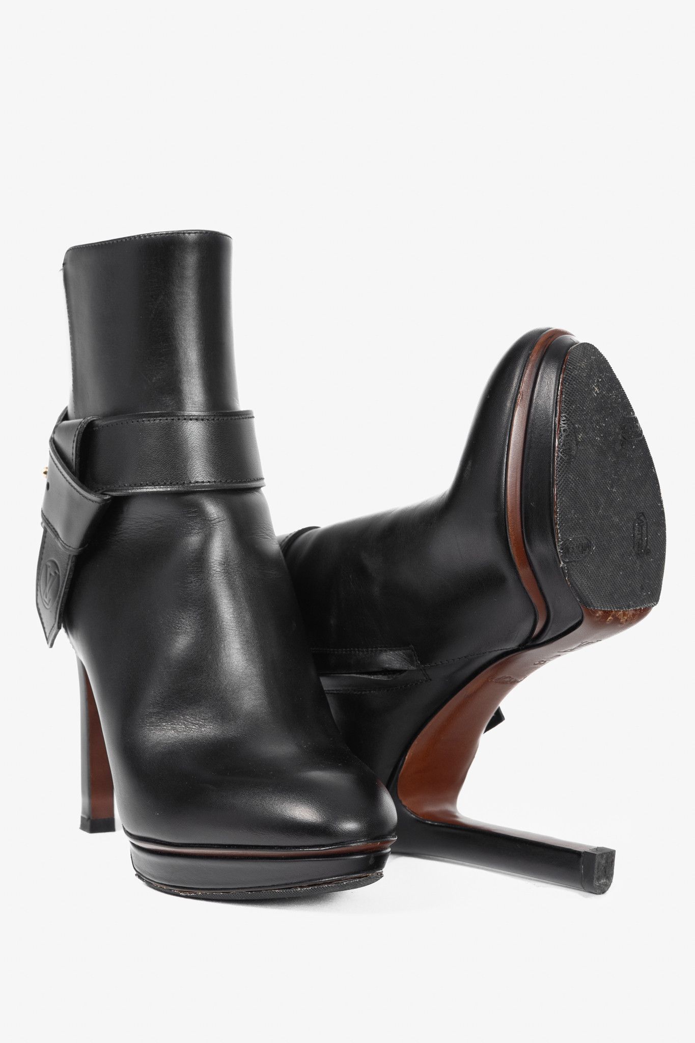 Louis Vuitton Louis Vuitton Black Leather Belted Booties Size US 4.5 / IT 34.5 - 4 Thumbnail