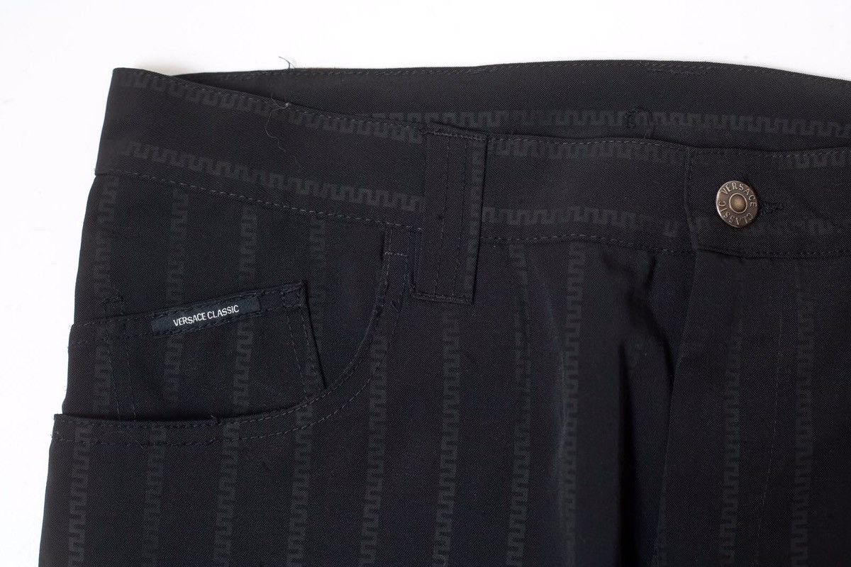 Versace versace classic monogram poliestere pants Size US 34 / EU 50 - 9 Thumbnail