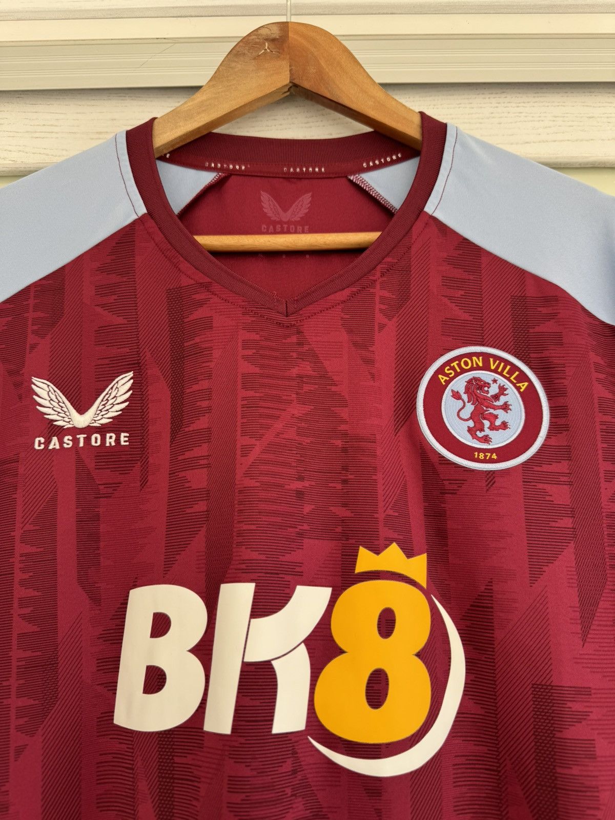 Castore Aston Villa 2023-2024 Home Soccer Jersey Football Shirt Kit Size US L / EU 52-54 / 3 - 6 Thumbnail