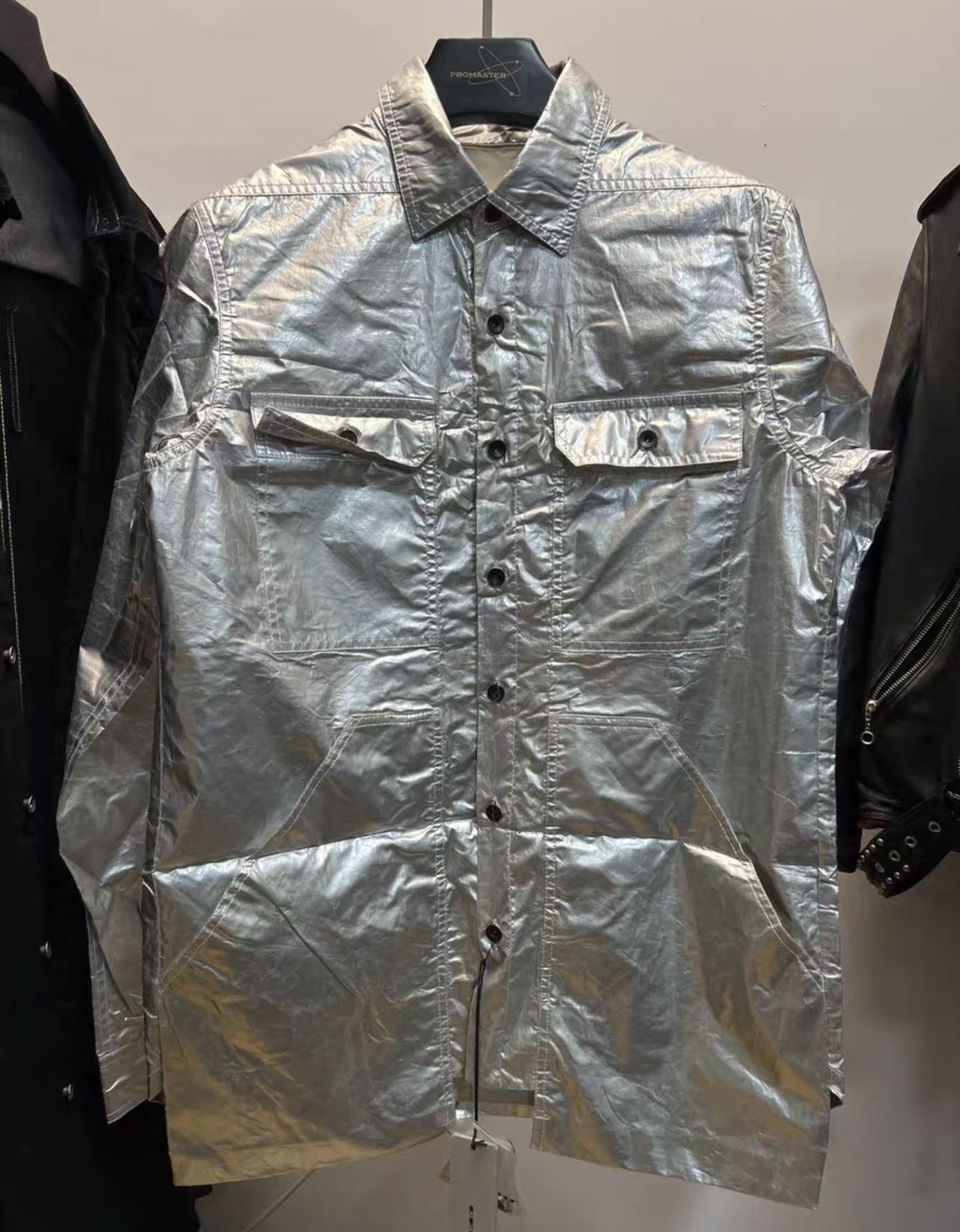 Rick Owens Rick Owens DRKSHDW 2019 Metallic Silver Shirt Jacket Size US S / EU 44-46 / 1 - 1 Thumbnail