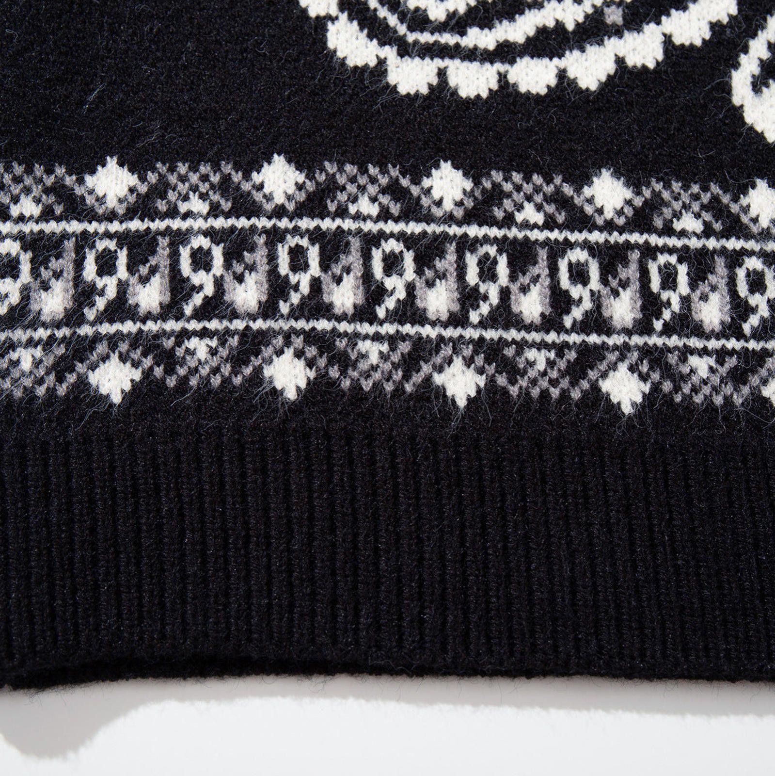 Japanese Brand Paisley Patterned Knit Sweater, Crewneck Sweater Size US M / EU 48-50 / 2 - 2 Thumbnail