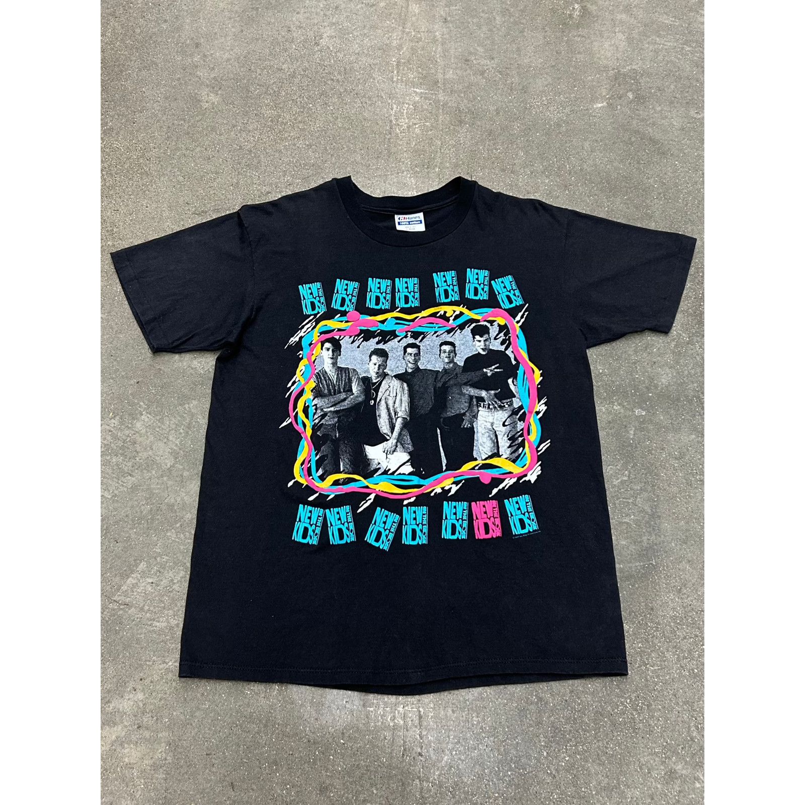 Vintage Vintage 1989 New Kids On The Block Rare T-Shirt Size US L / EU 52-54 / 3 - 1 Thumbnail