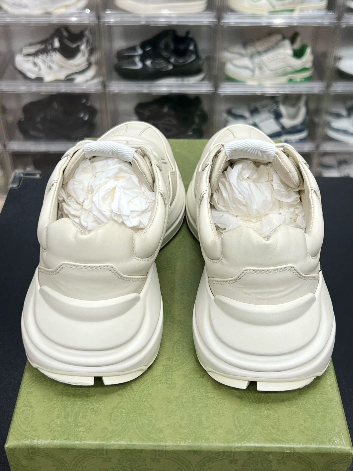 Gucci gucci disney rhyton donald duck sneakers Size US 7.5 / EU 40-41 - 7 Thumbnail