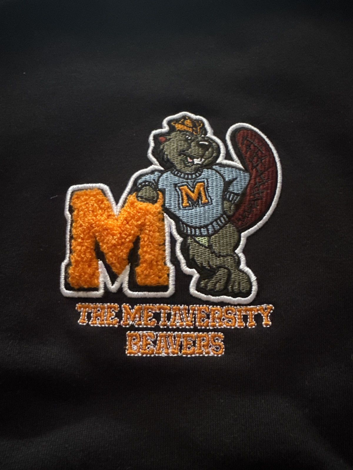 H&M The Metaversity Beavers Size US M / EU 48-50 / 2 - 2 Thumbnail