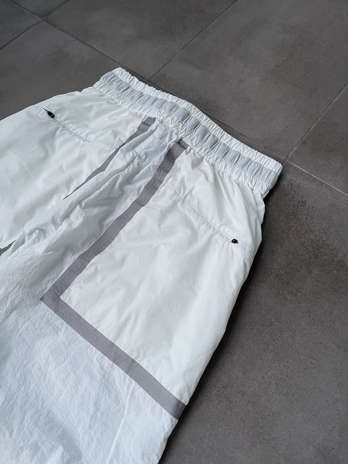 Tobias Birk Nielsen !DS! SS23 Iso Poetism Tobias Birk Nielsen White Nylon Pants Size US 34 / EU 50 - 16 Thumbnail