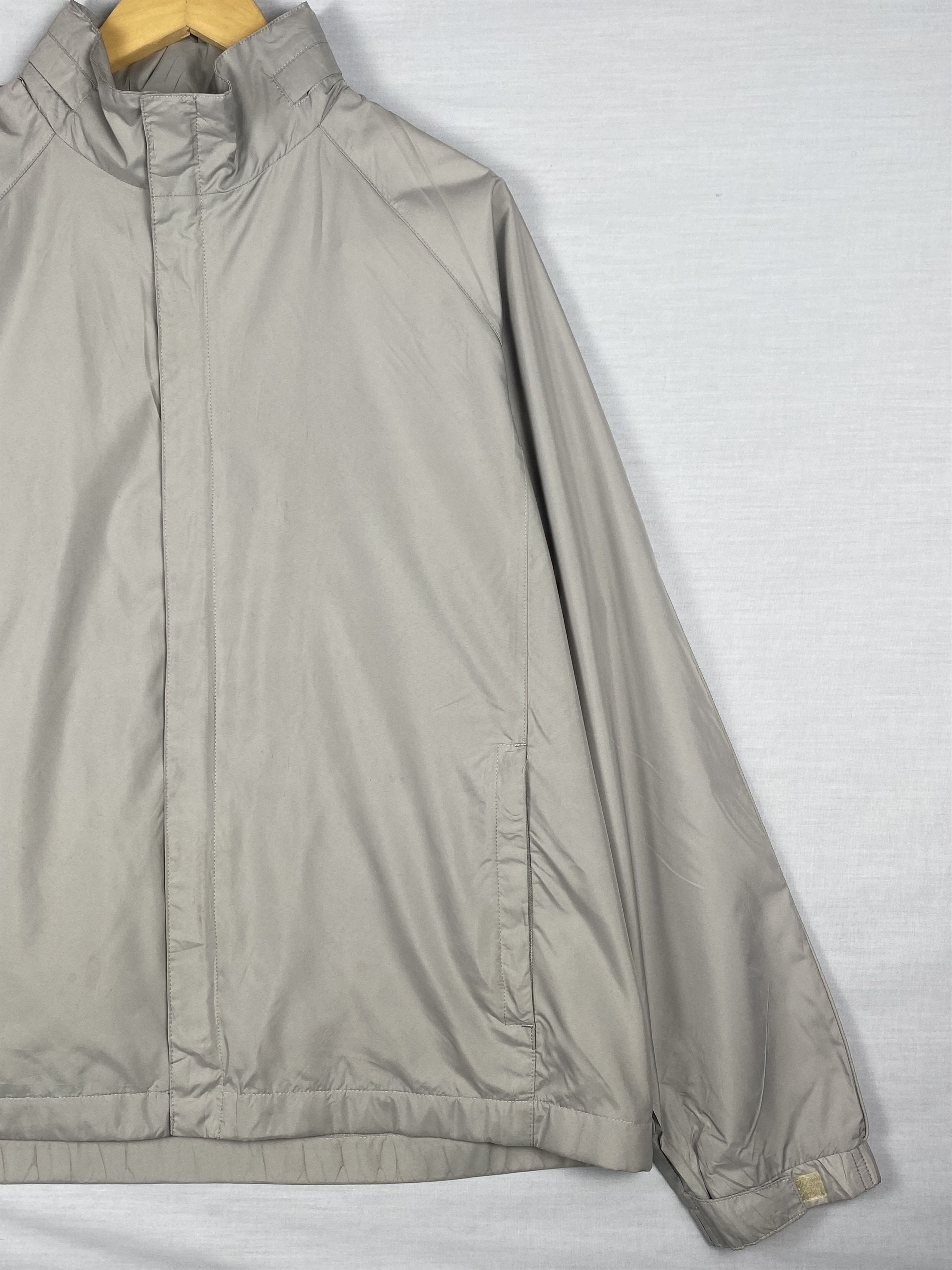 Uniqlo Vintage Uniqlo Zip Up Light Jacket Size US L / EU 52-54 / 3 - 4 Thumbnail