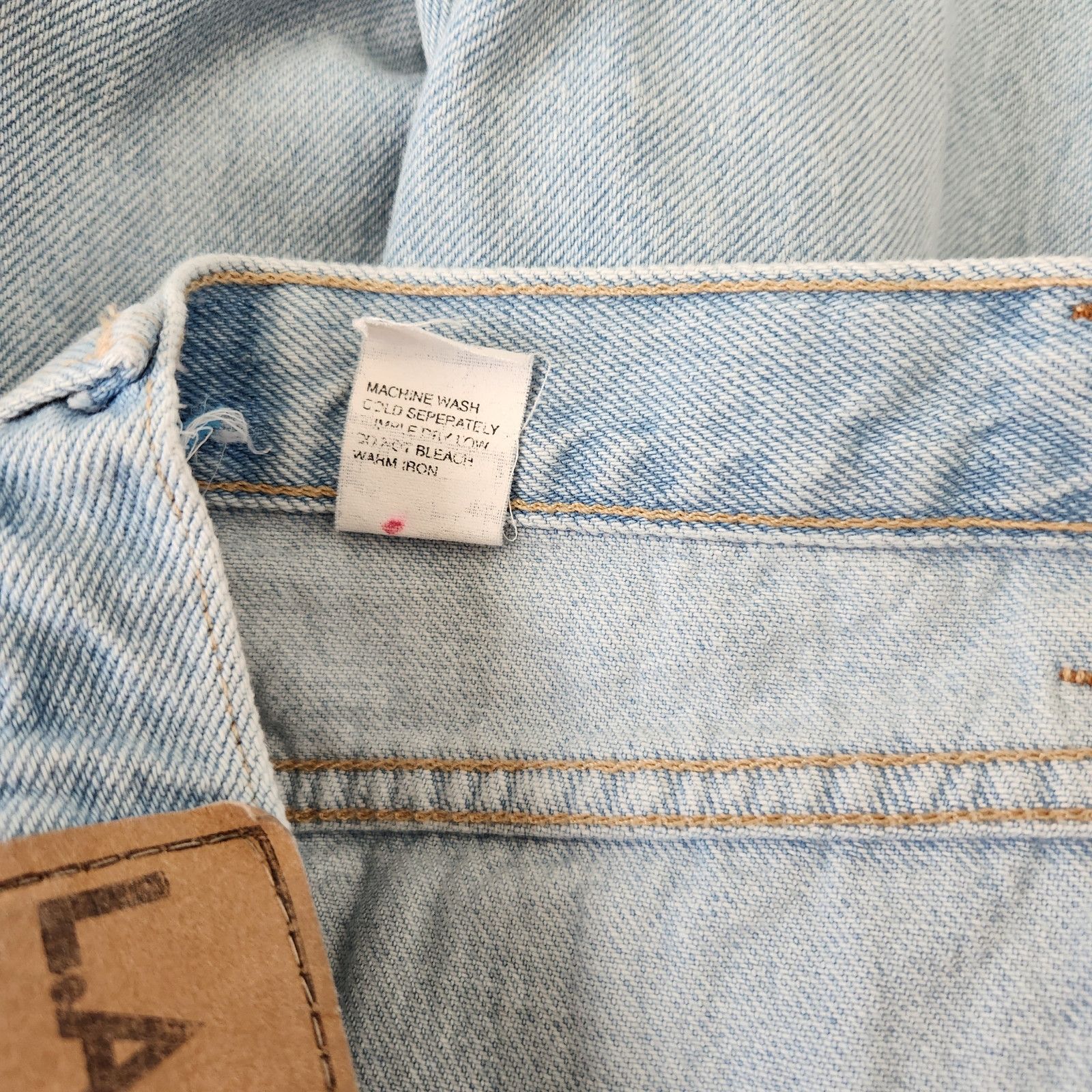 Vintage Vintage 90s LA Blues Light Wash High Waisted Jeans 6 Size 28" / US 6 / IT 42 - 8 Thumbnail