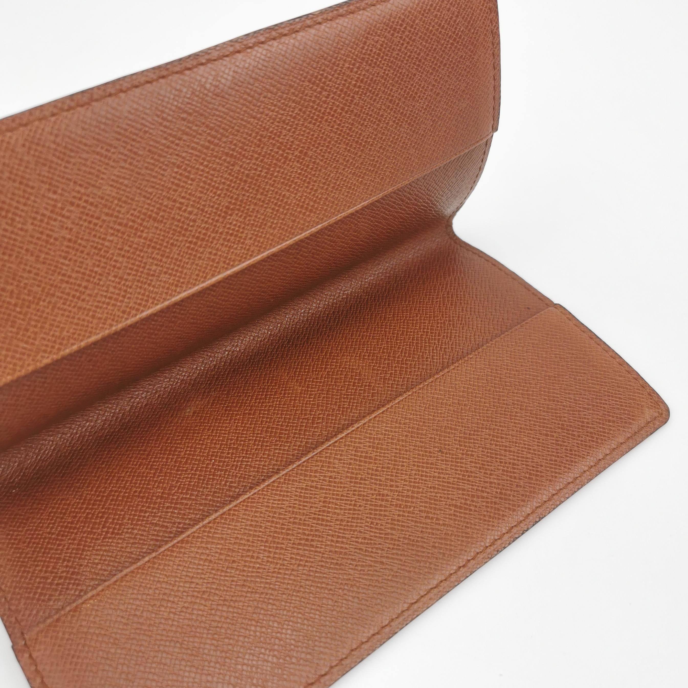Louis Vuitton Louis Vuitton (LV) Monogram Printed Vintage Notebook Cover Size ONE SIZE - 4 Thumbnail