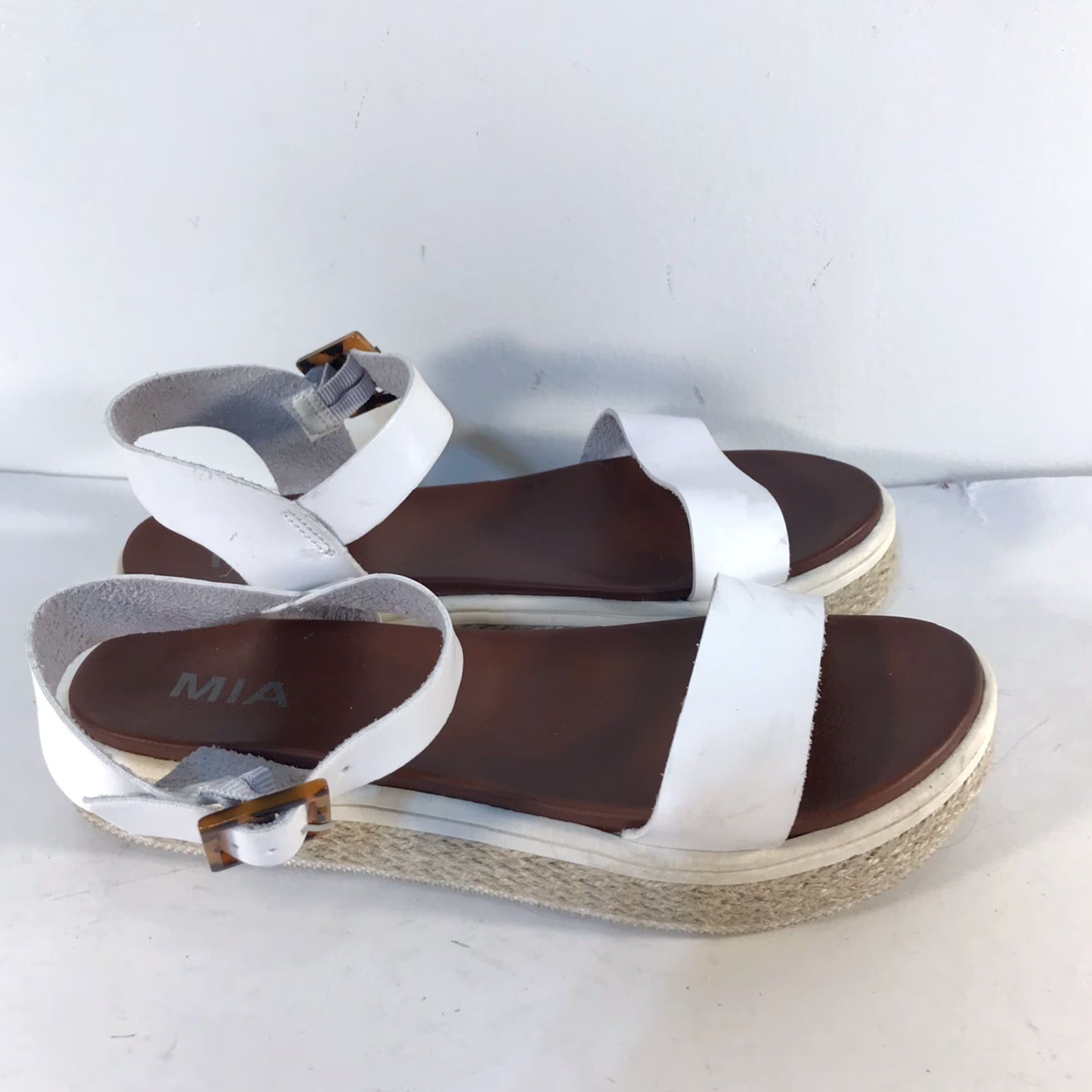 Vintage MIA White Platform Slides with Adjustable Buckles Women's Size 8 Casual Workwear Size US 8 / IT 38 - 4 Thumbnail