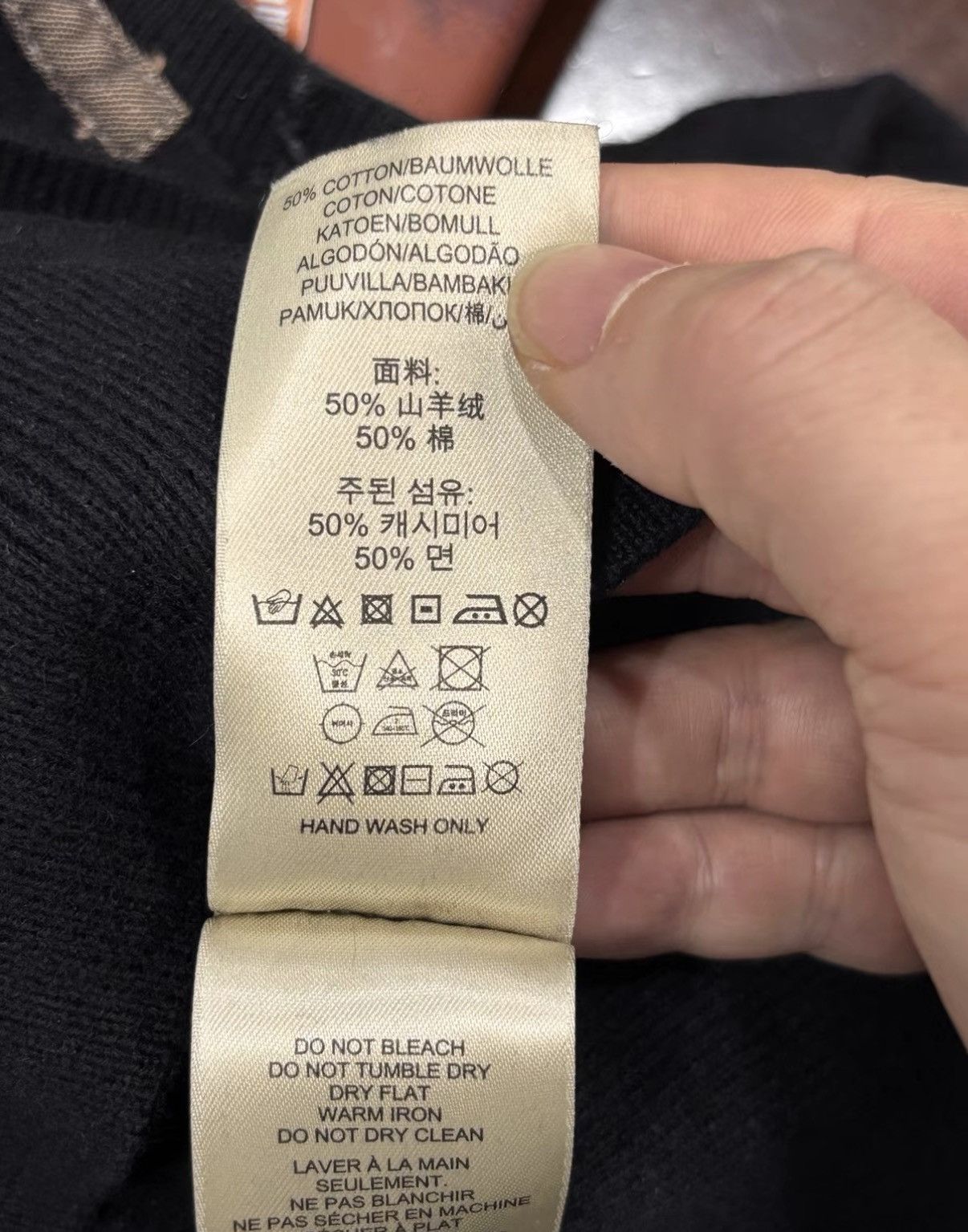 Burberry Burberry Cashmere Sweater J2 Size US XL / EU 56 / 4 - 7 Thumbnail