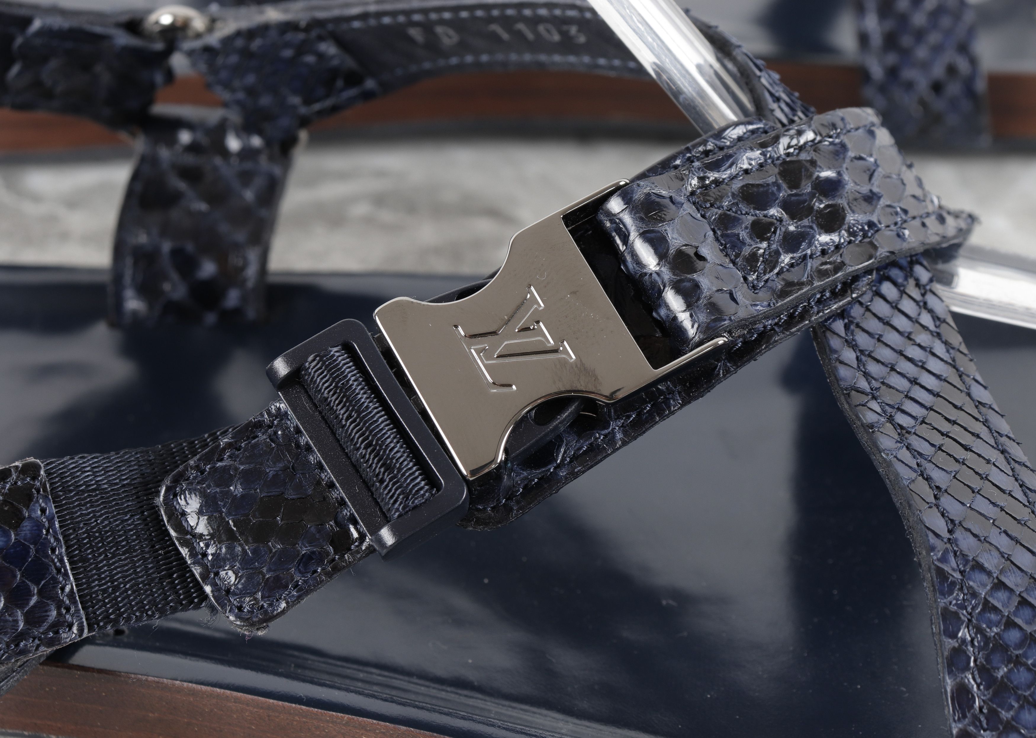 Louis Vuitton Louis Vuitton Blue Criss-Cross Sandals Size US 11.5 / EU 44-45 - 7 Thumbnail