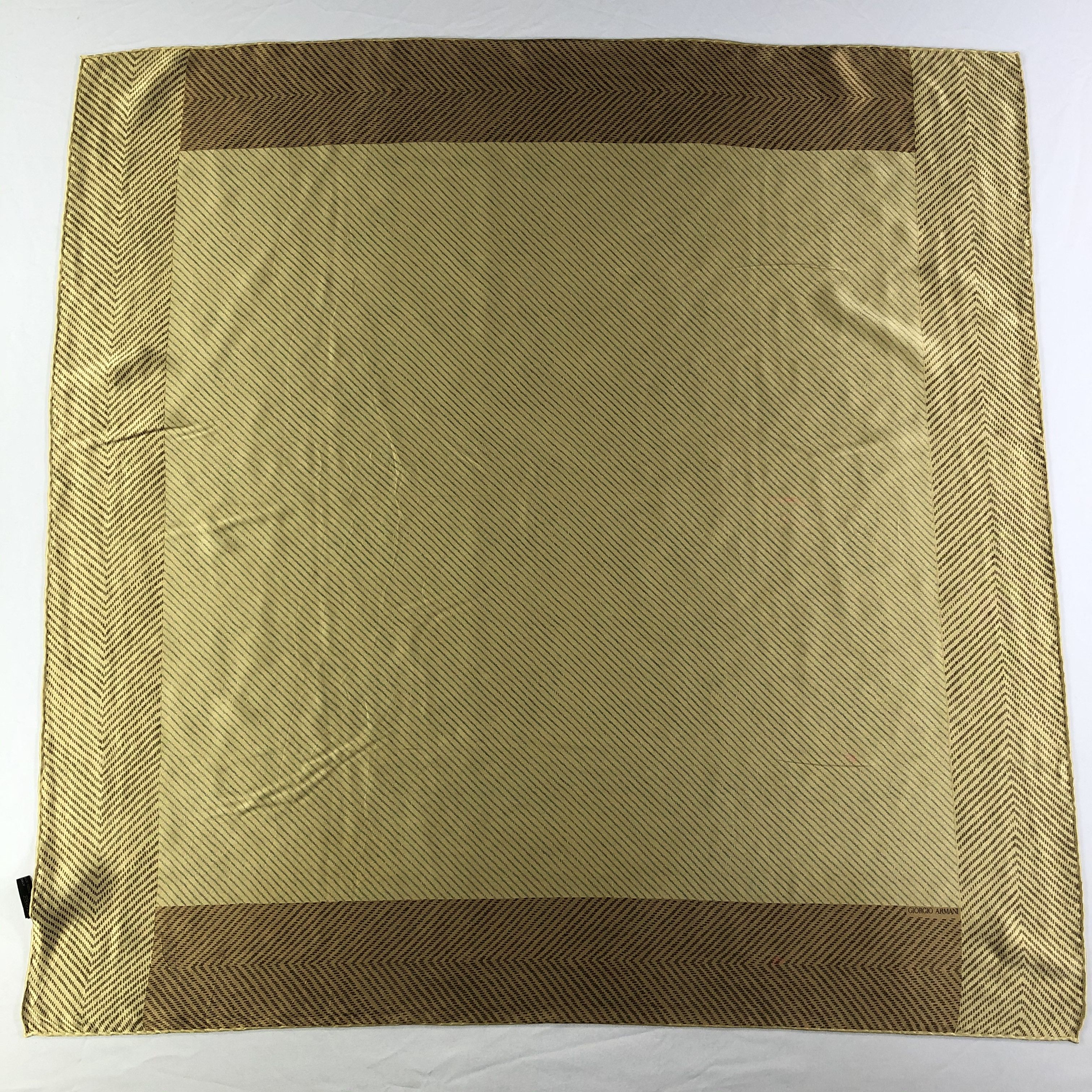 Giorgio Armani × Vintage Vintage Giorgio Armani Silk Scarf Size ONE SIZE - 2 Thumbnail