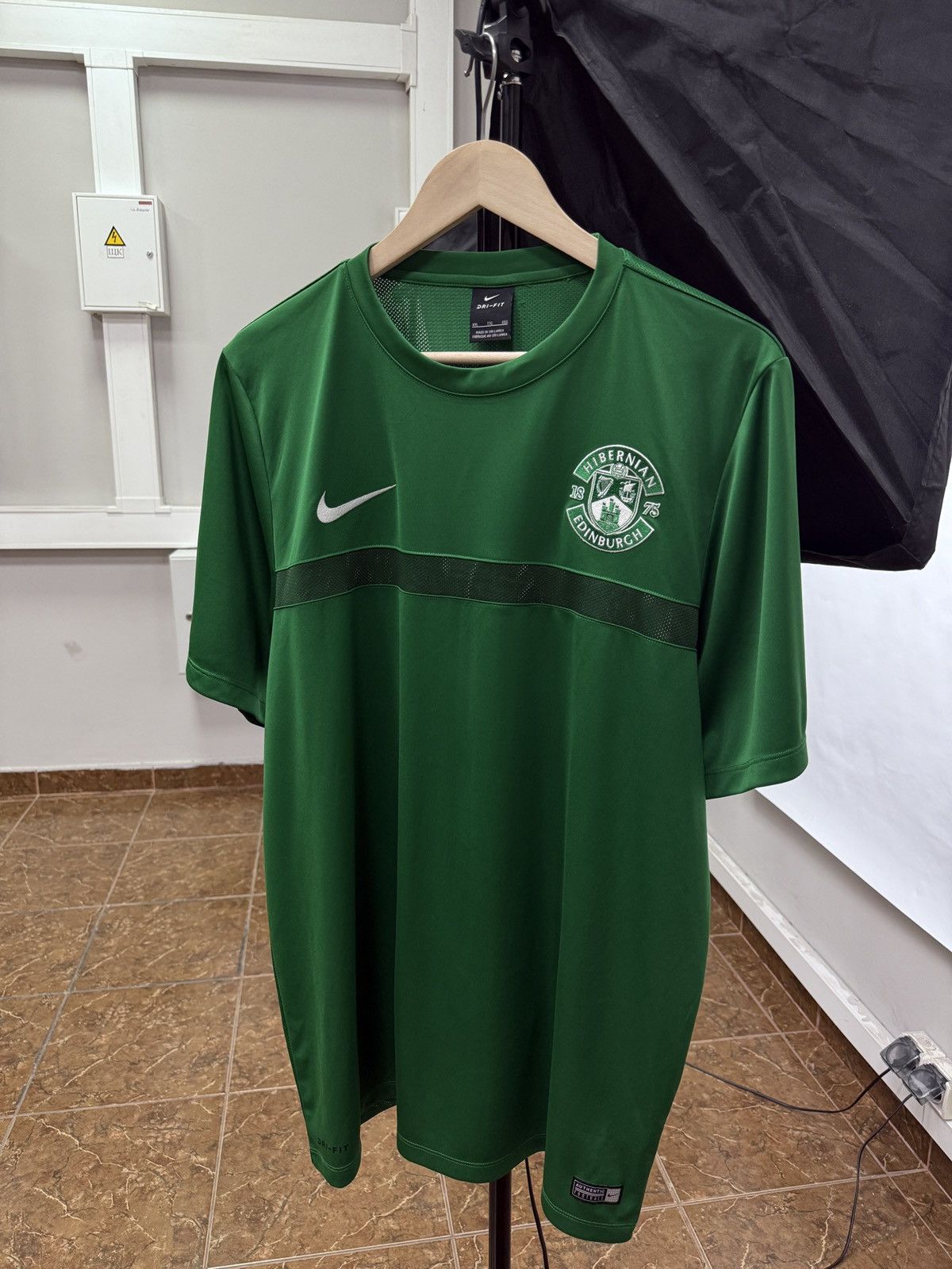 Nike 🏴󠁧󠁢󠁳󠁣󠁴󠁿 2016 Nike Hibernian Edinburg Soccer T-Shirt Retro Rare Size US XXL / EU 58 / 5 - 1 Thumbnail