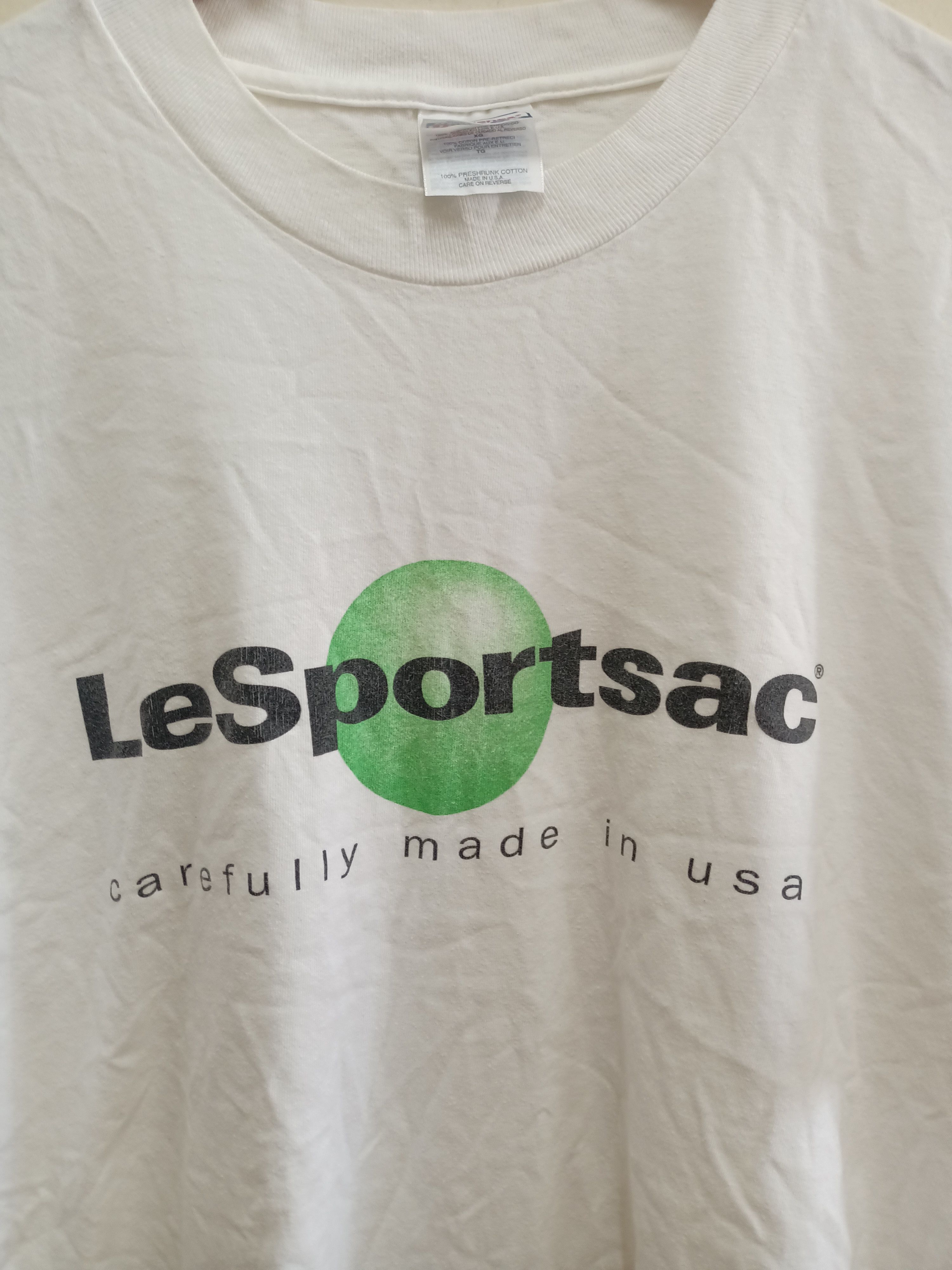 Hanes Vintage LeSportsac Made in USA t-shirt Size US XL / EU 56 / 4 - 2 Thumbnail