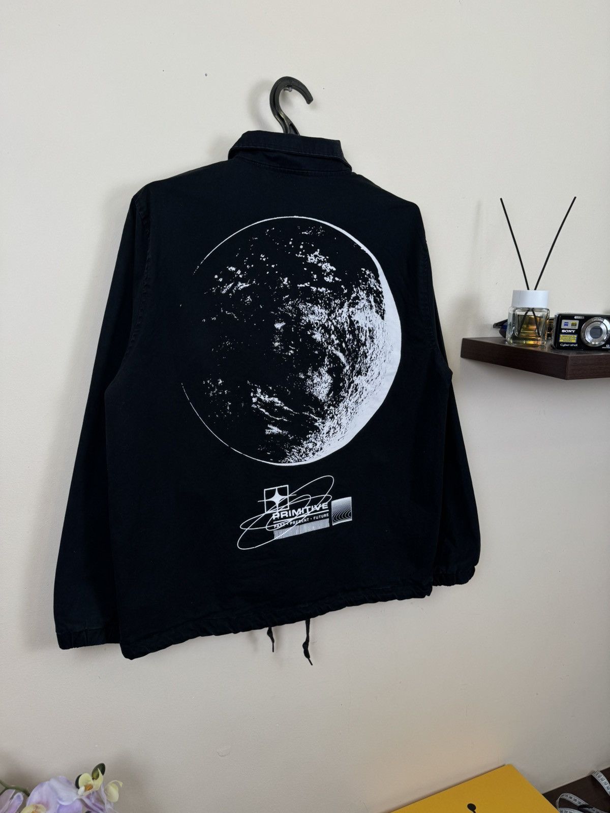 Primitive Primitive Moon Coach Jacket Skateboarding Streetwear L Hype Size US L / EU 52-54 / 3 - 17 Thumbnail