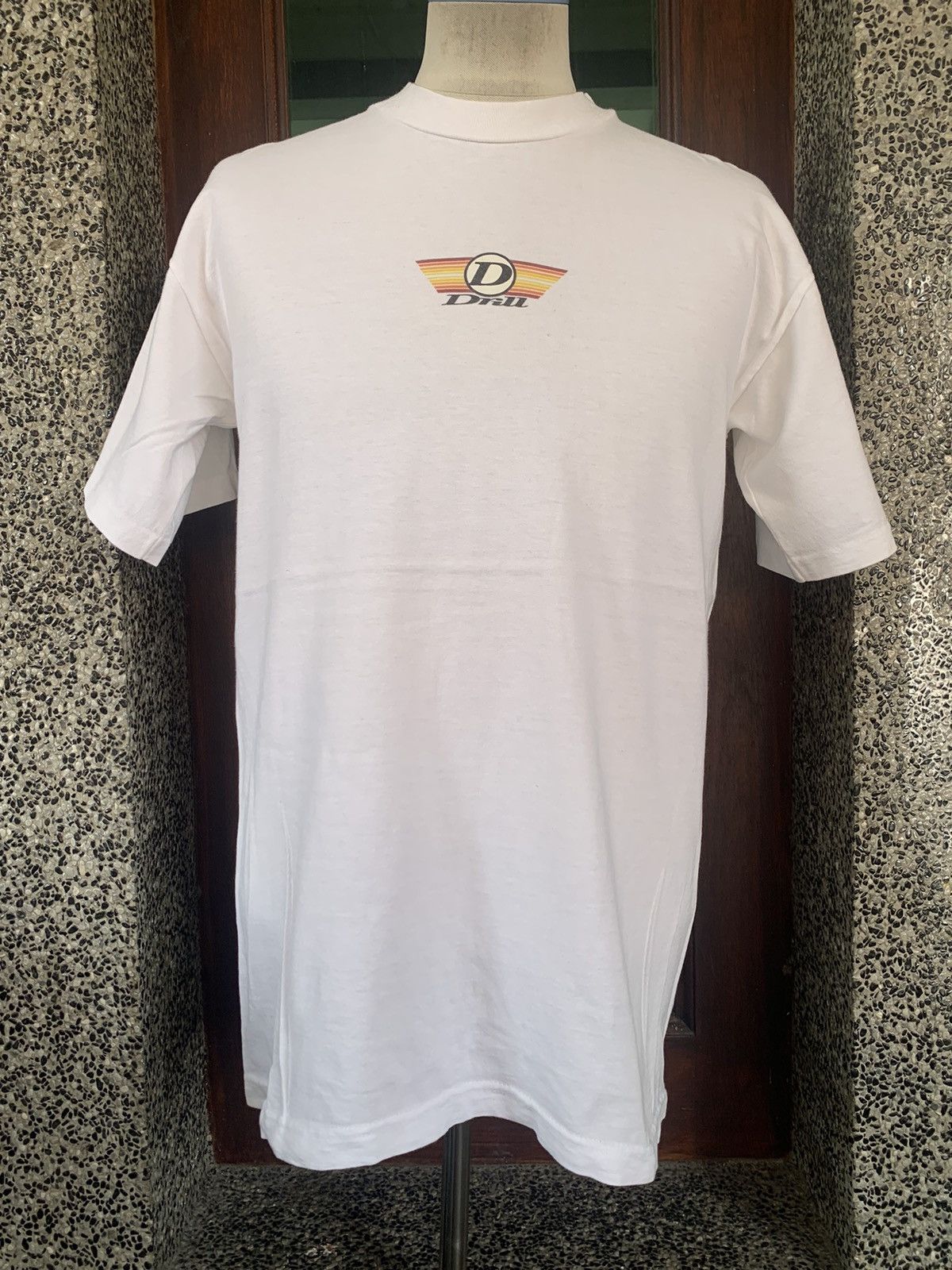 Vintage Vintage 90s Drill Streetwear Skate Surf T shirt Size US M / EU 48-50 / 2 - 3 Thumbnail