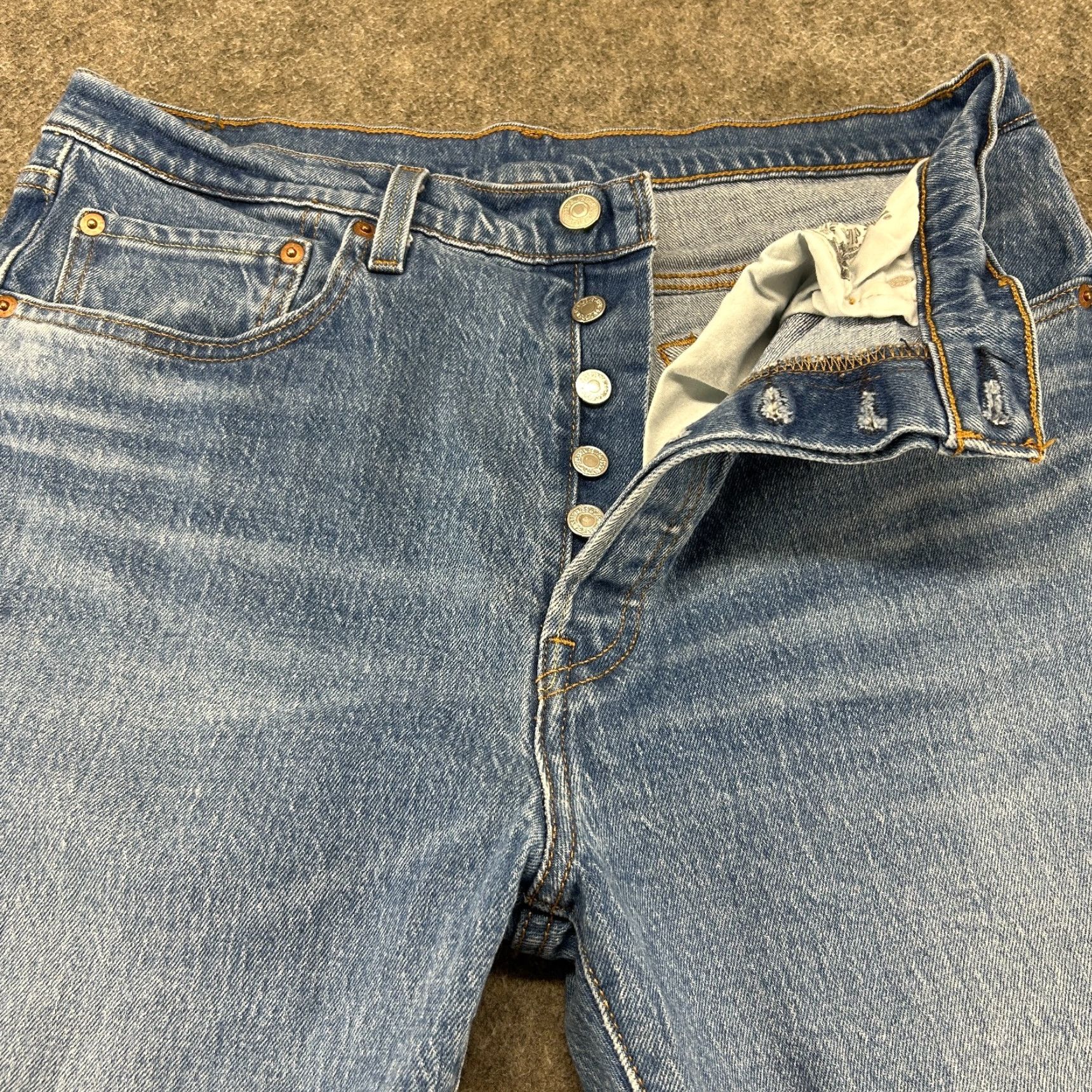 Levi's Levis 501 Jeans Womens 31x26 Blue Straight Leg Regular Medium Wash Distressed Vintage No N/A Size 24" / US 00 / IT 34 - 2 Thumbnail