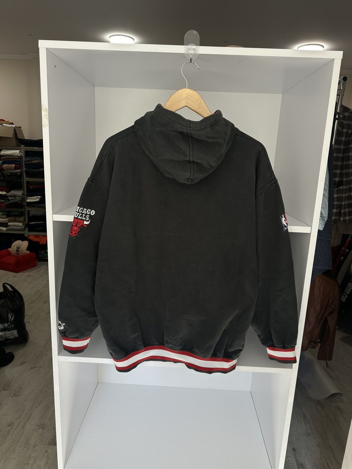 Starter Vintage Starter Chicago Bulls NBA Basketball Hoodie Sz XL Size US XL / EU 56 / 4 - 9 Thumbnail
