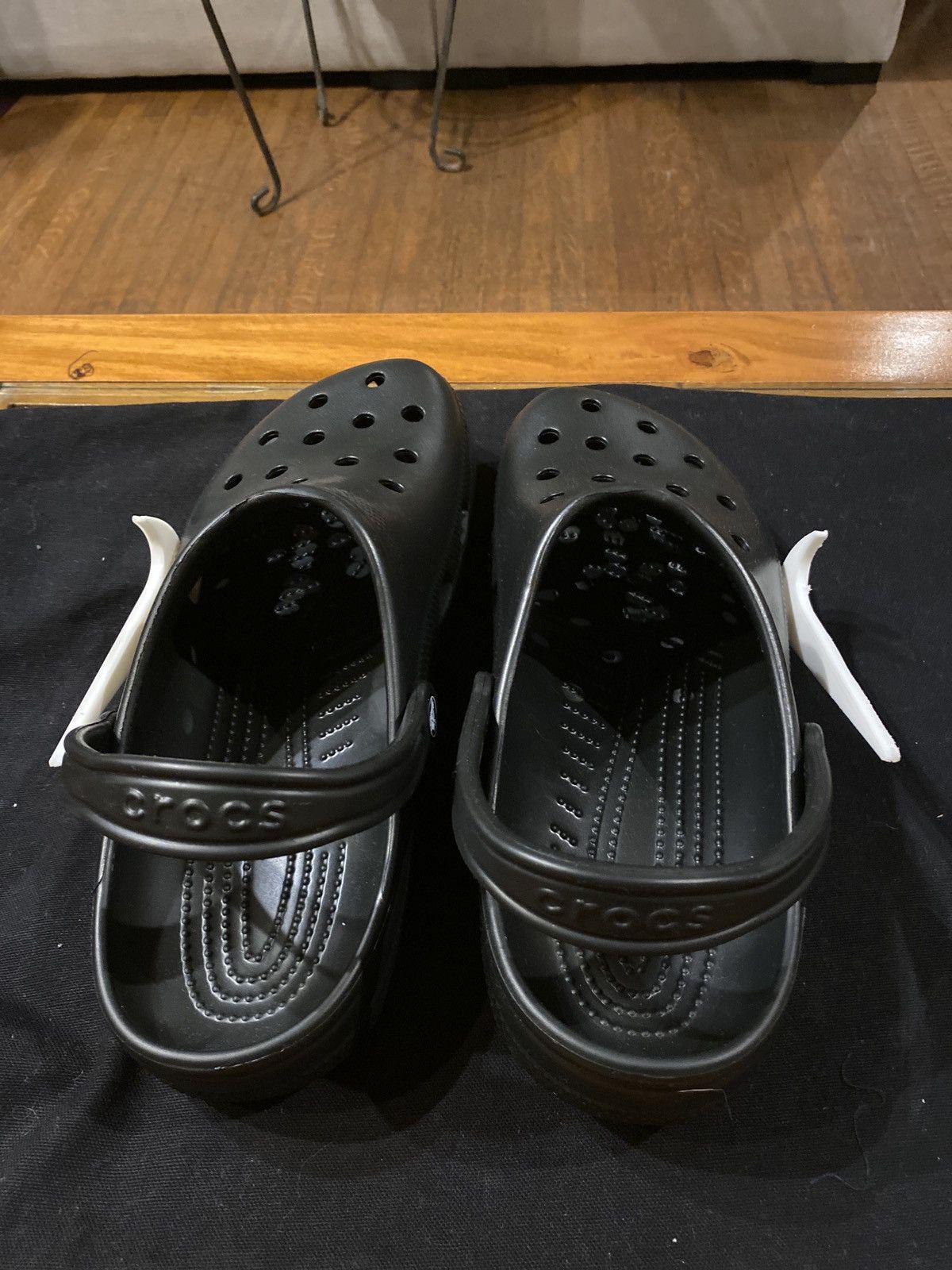 Crocs Crocs X Market (formerly Chinatown Market) Size US 12 / EU 45 - 7 Thumbnail