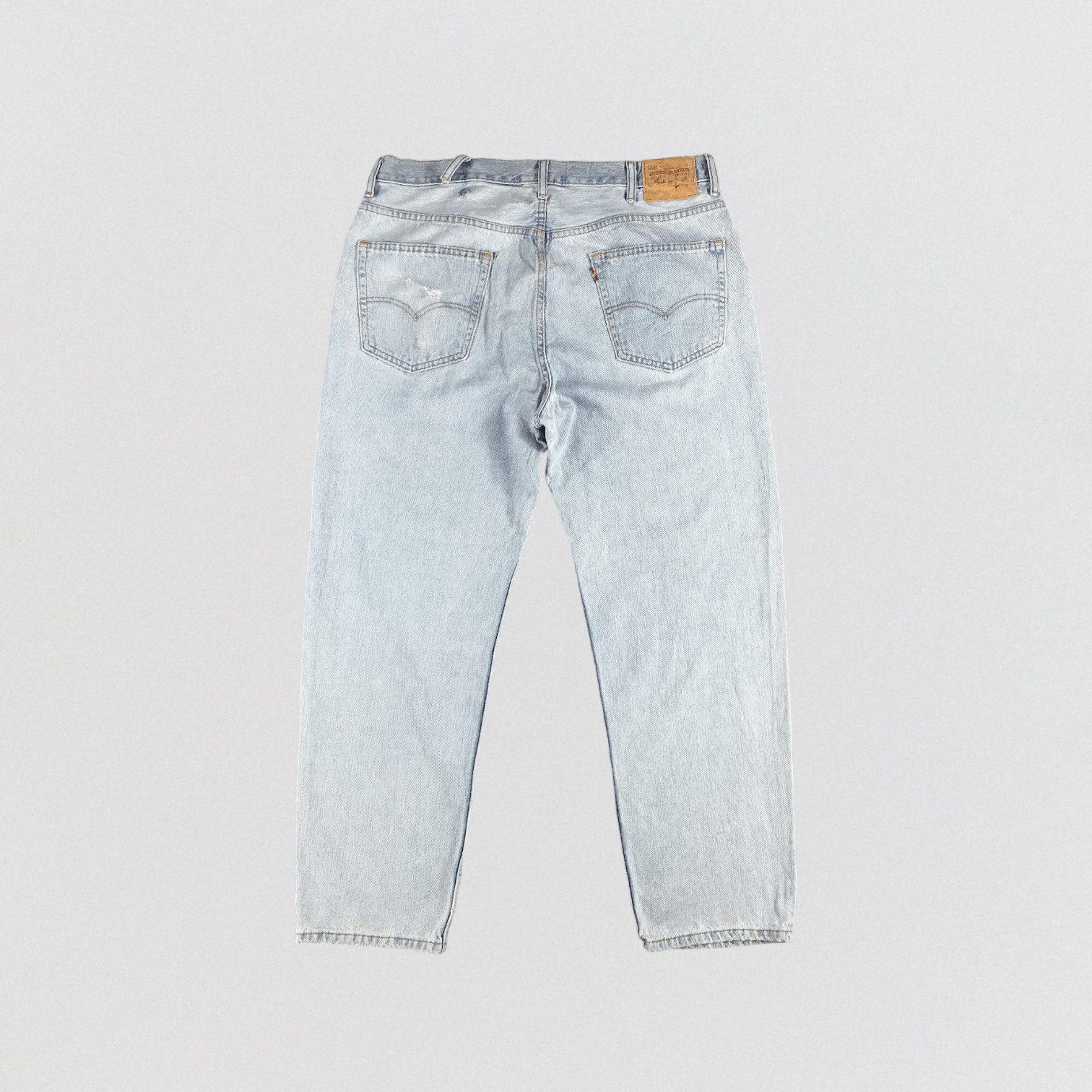 Vintage Light Wash Levis Jeans-JM2526