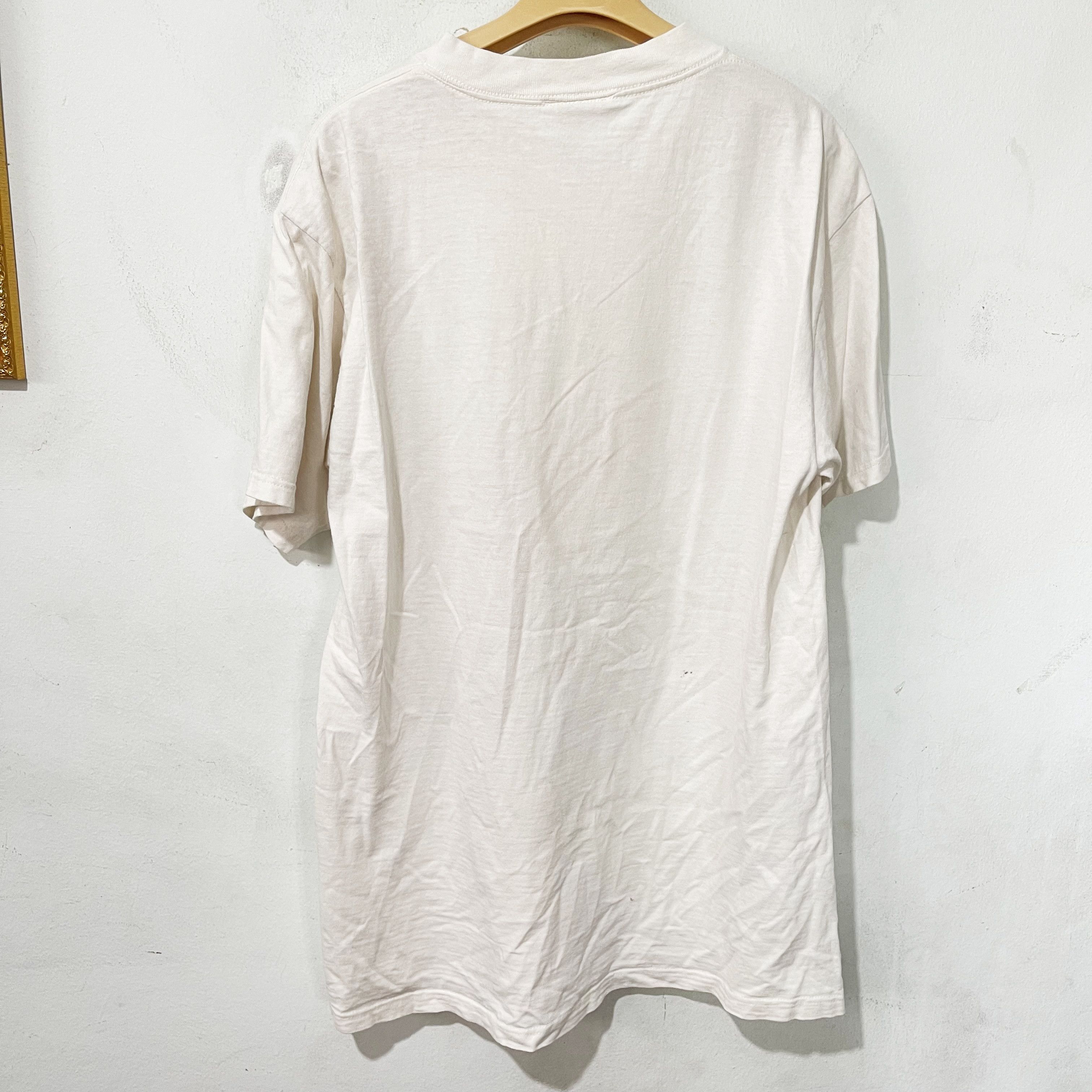 Vintage Vintage 90s Music From the Garden Maze T-Shirt Size US L / EU 52-54 / 3 - 4 Thumbnail