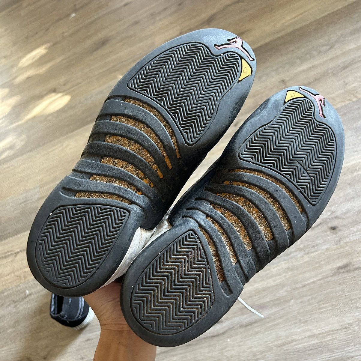 Jordan Brand Jordan 12 Taxi Size US 13 / EU 46 - 7 Thumbnail