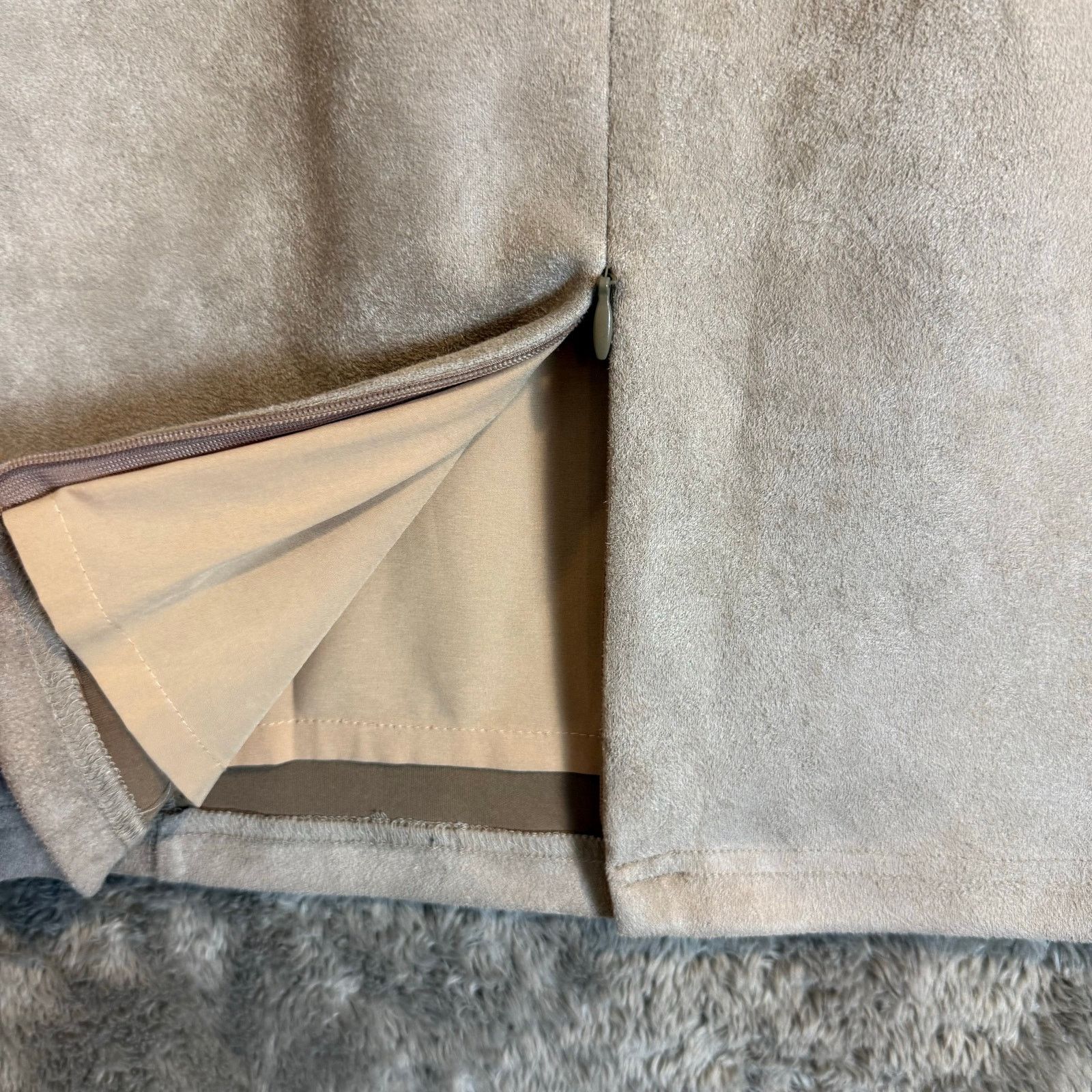 Other Ellie Kai Straight Pencil Skirt Tan Beige Faux Suede 12 Size 34" / US 12 / IT 48 - 5 Thumbnail
