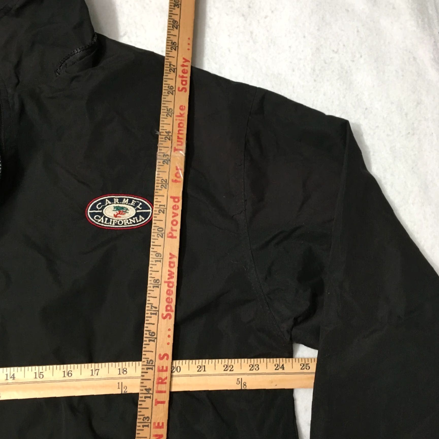 Vintage CARMEL CALIFORNIA large Black golf Jacket Coat Men's rain weather Bomber Jacket Softshell L Polyester Golf Men Black 90s Vintage? Size US L / EU 52-54 / 3 - 7 Thumbnail