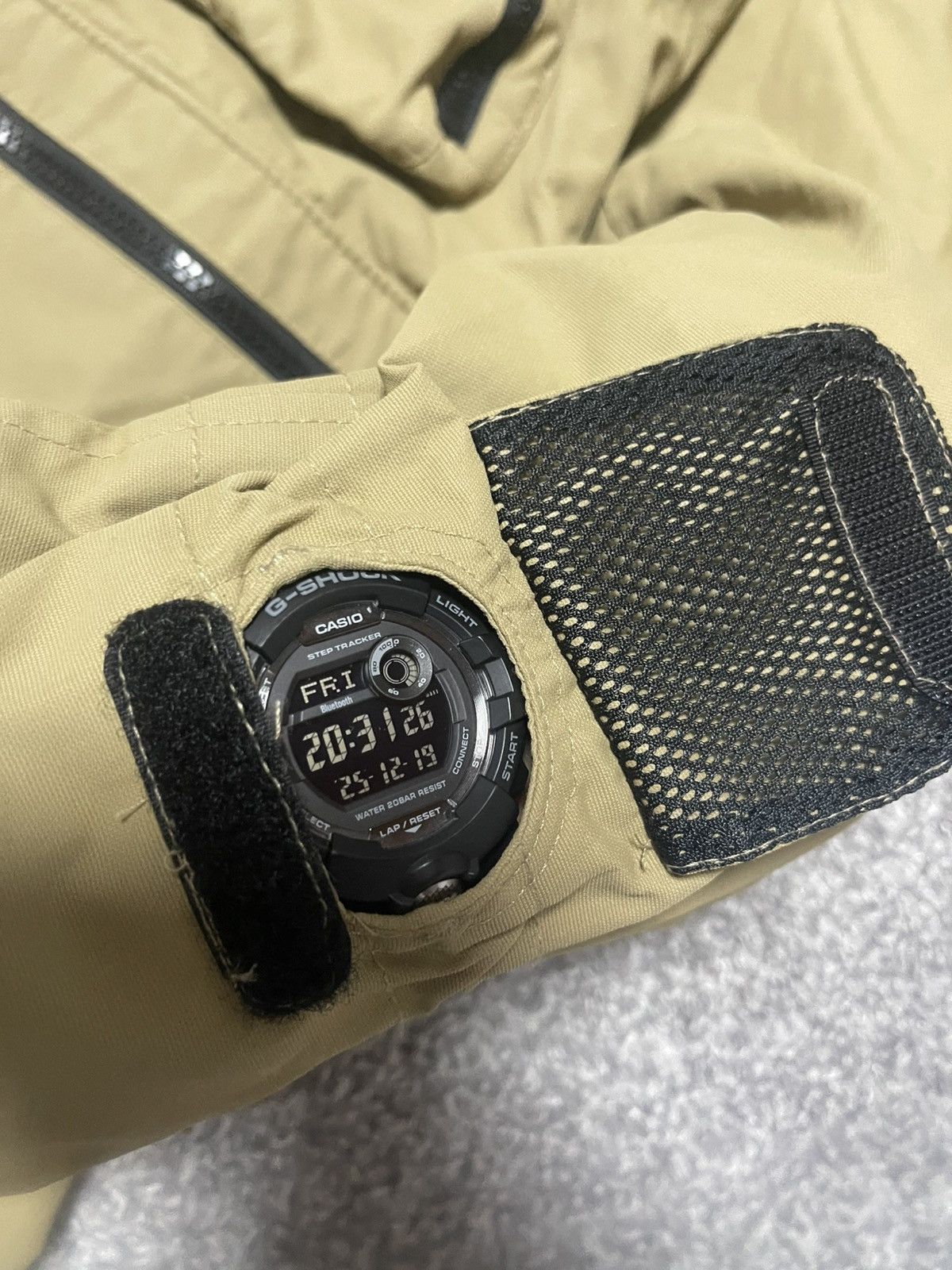 Strellson Strellson RARE Swiss protection multipocket parka size L Size US L / EU 52-54 / 3 - 12 Thumbnail