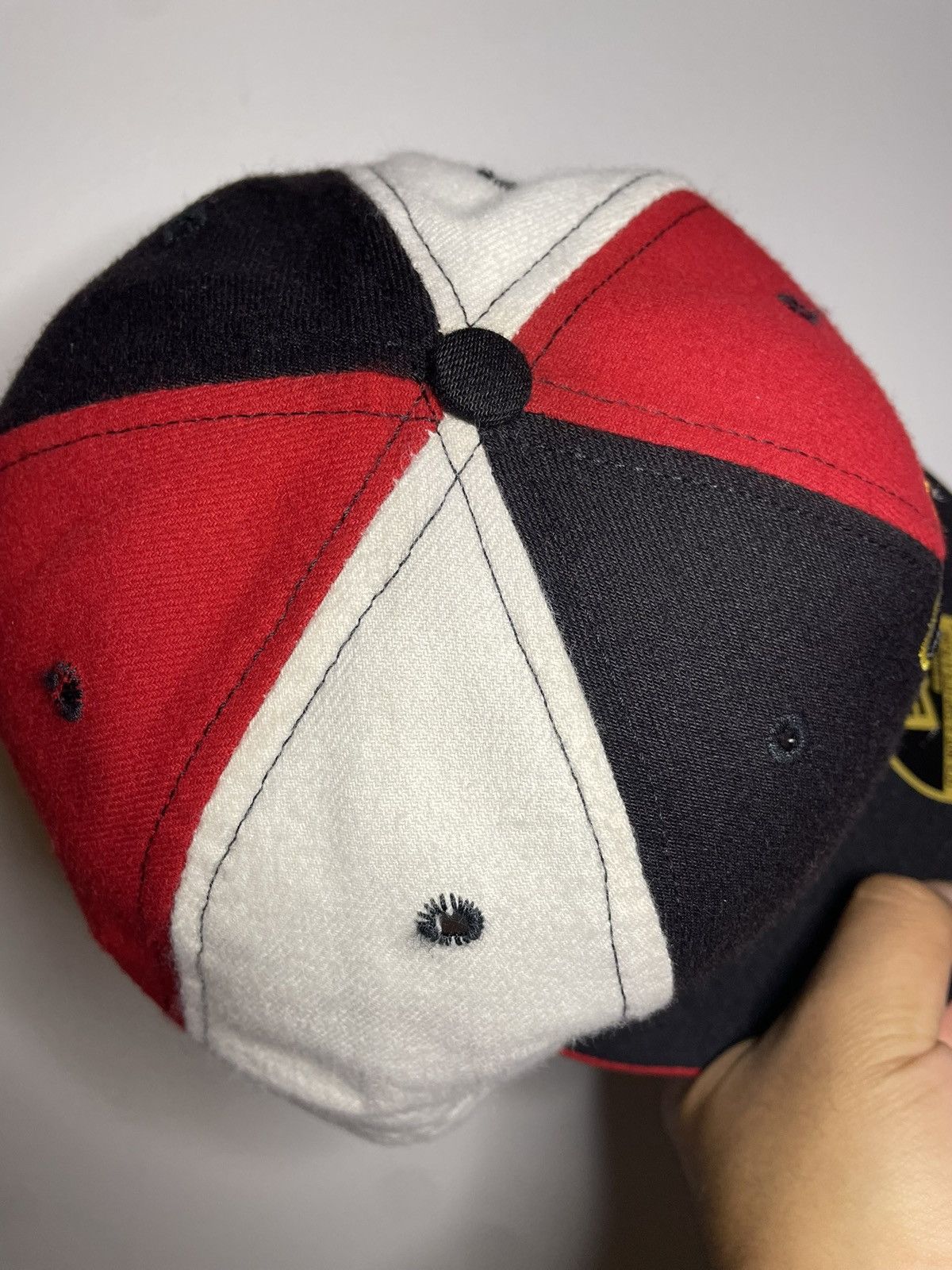 New Era Sz. 7 1/4 Vintage NBA Atlanta Hawks Fitted Size ONE SIZE - 6 Thumbnail