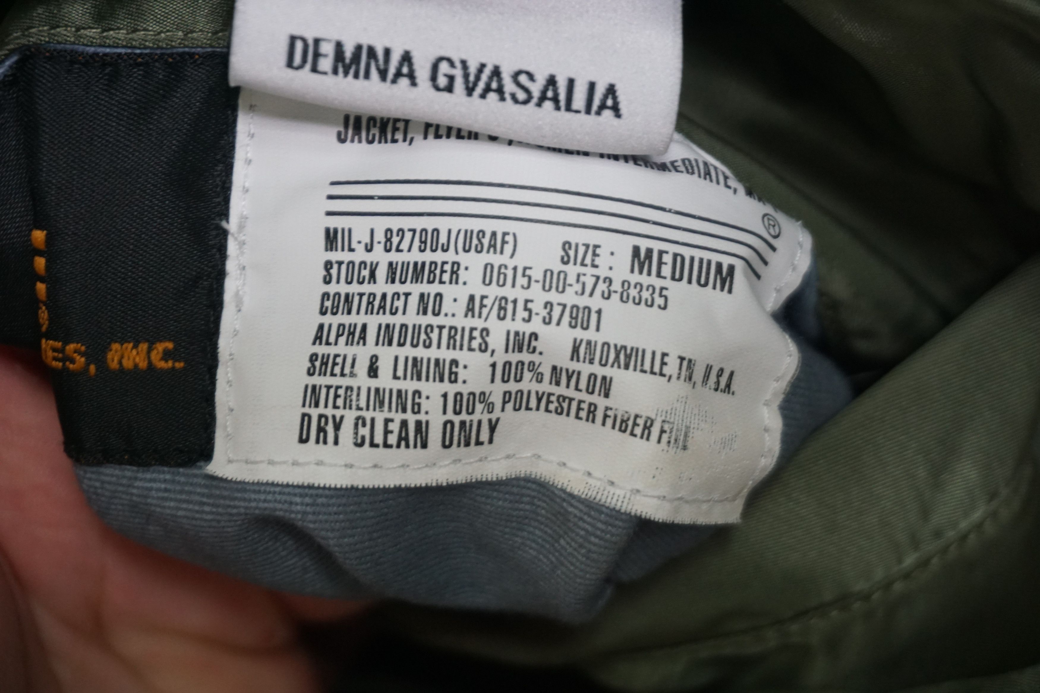Alpha Industries × Vetements SS17 Oversized Bomber Size US M / EU 48-50 / 2 - 10 Thumbnail